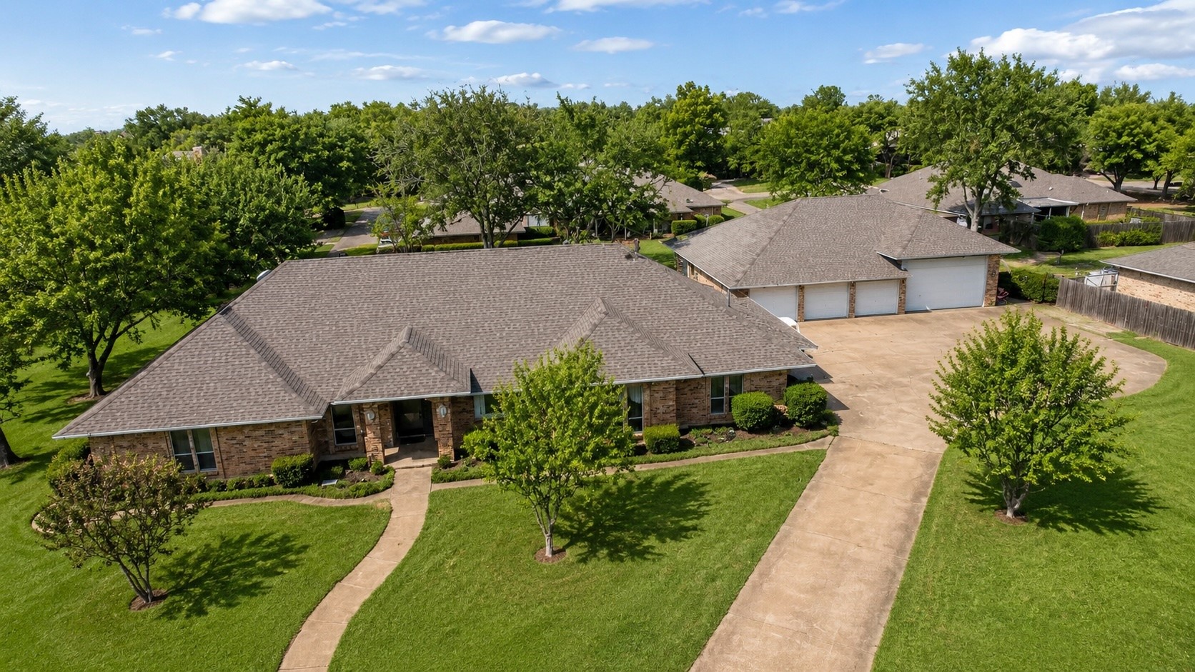 108 Heatherstone Circle