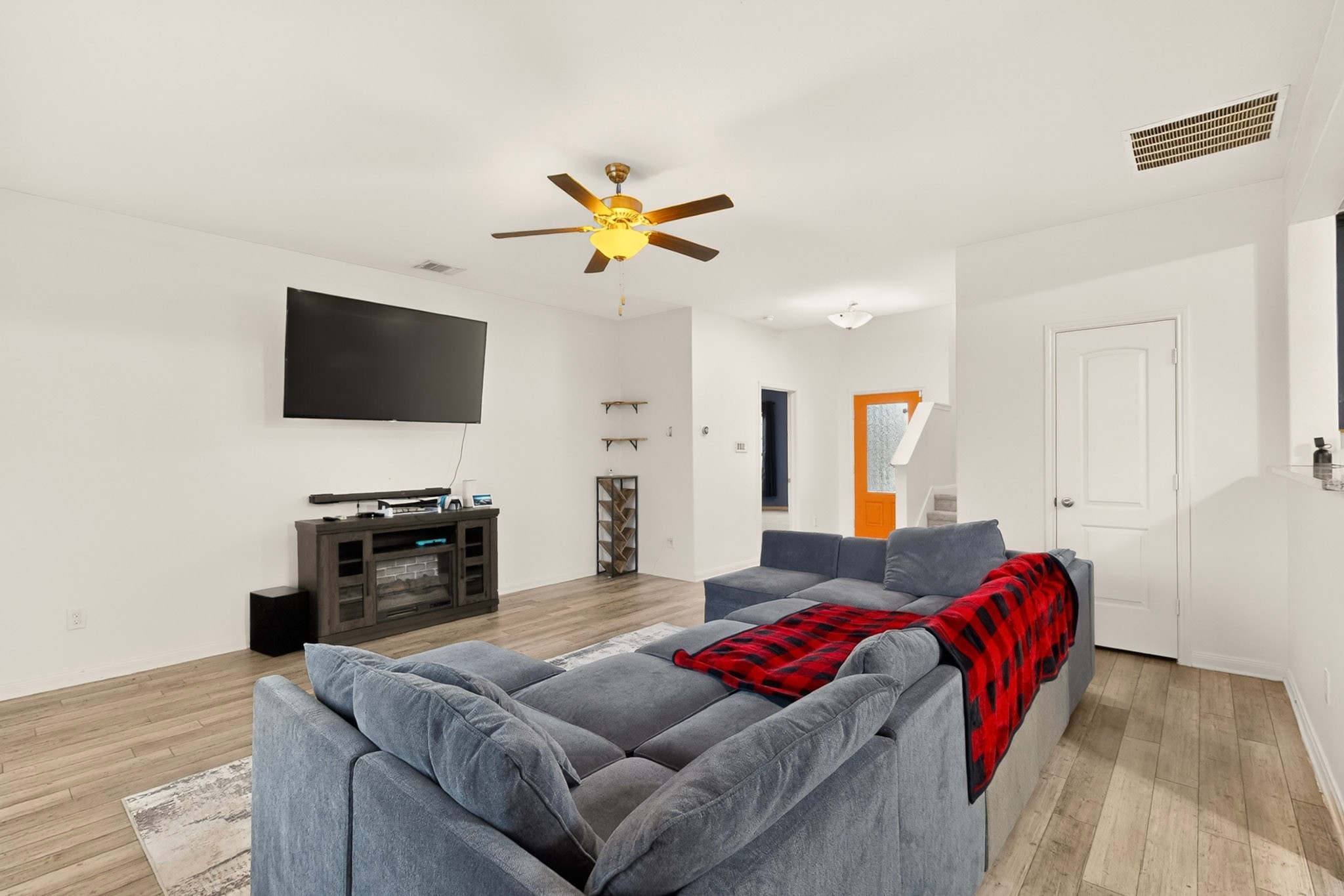 1543 Mackinac Drive