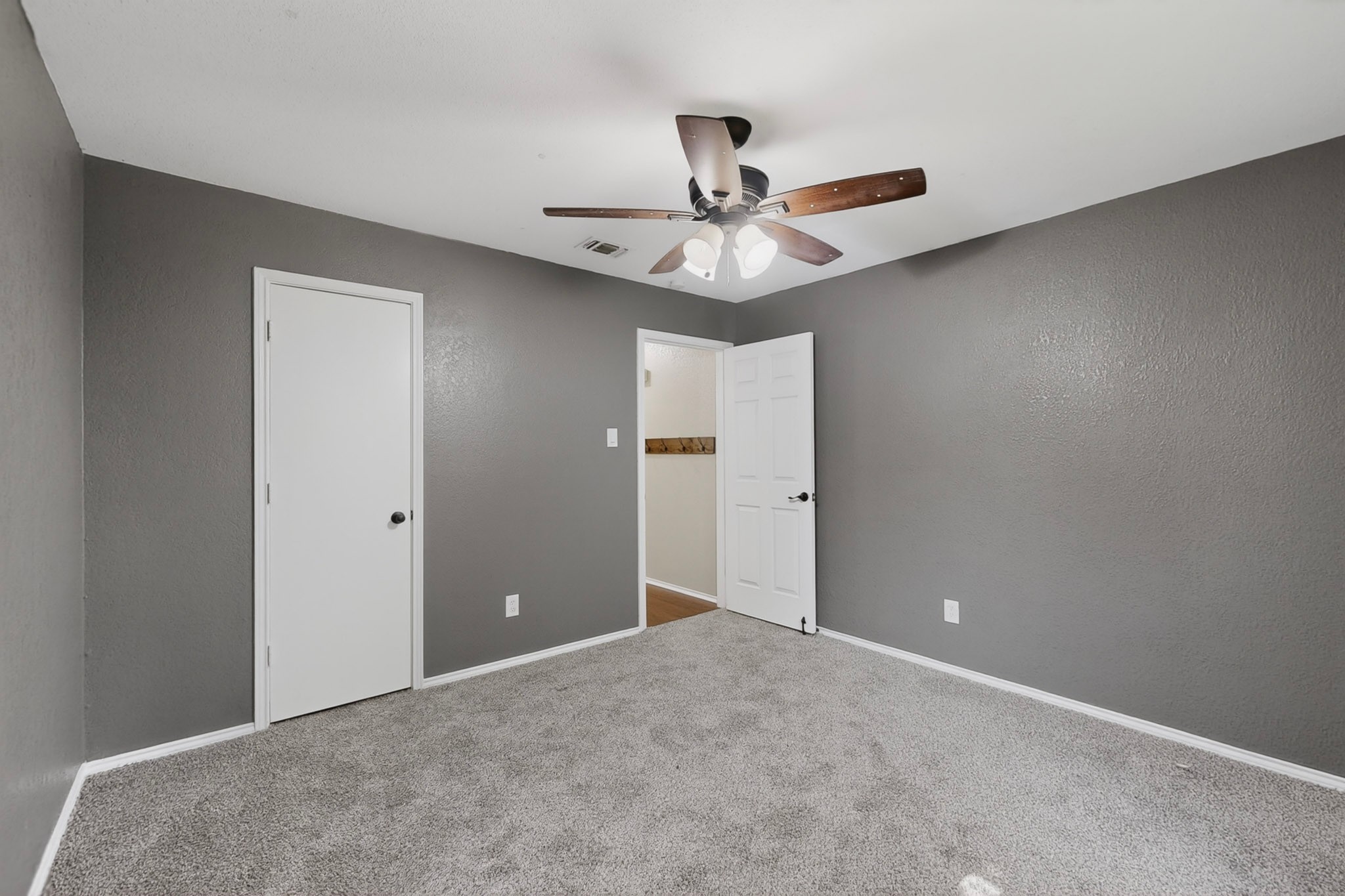 6804 Richfield Drive