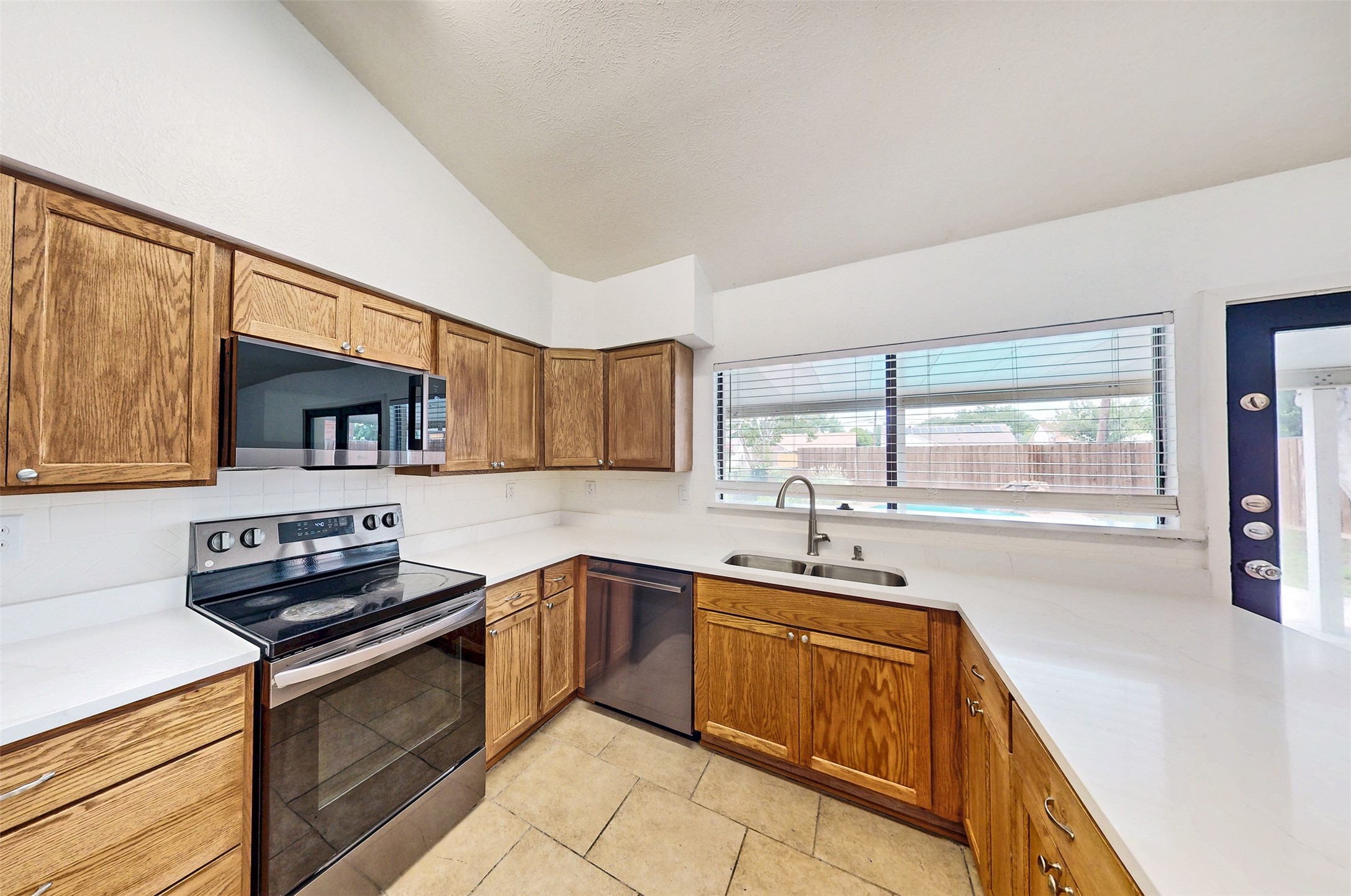1827 Robert Jones Drive