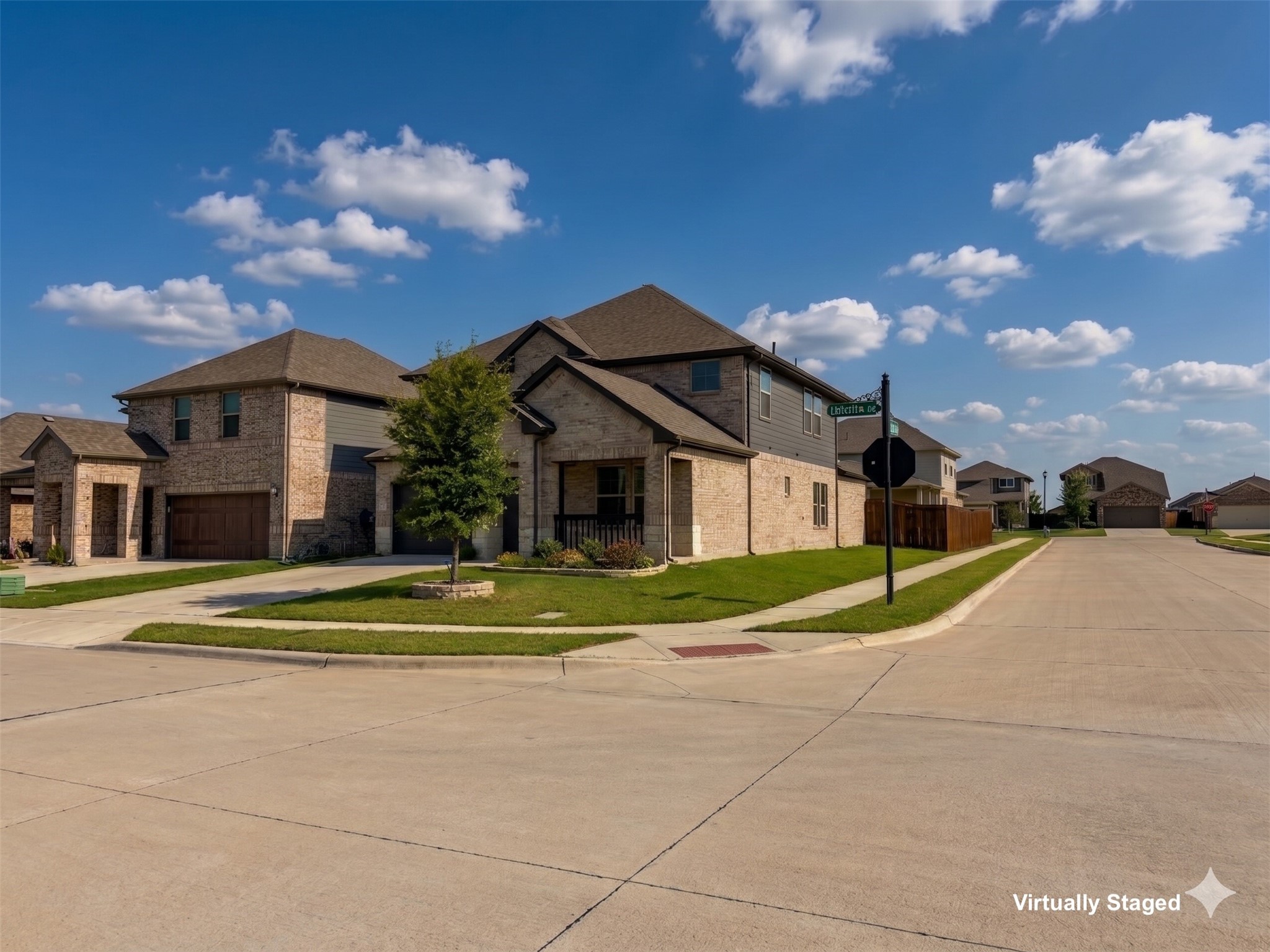 1425 Rolling Fox Drive