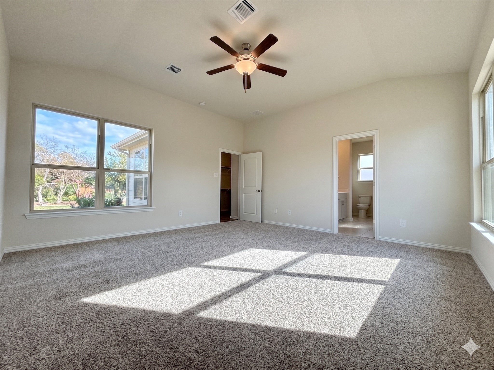 1425 Rolling Fox Drive