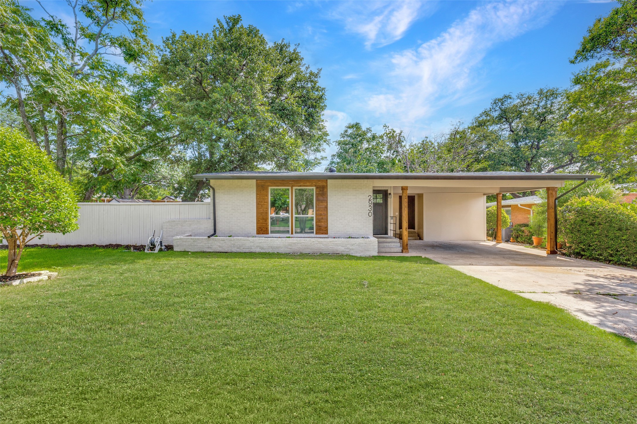 2930 Bellknoll Lane
