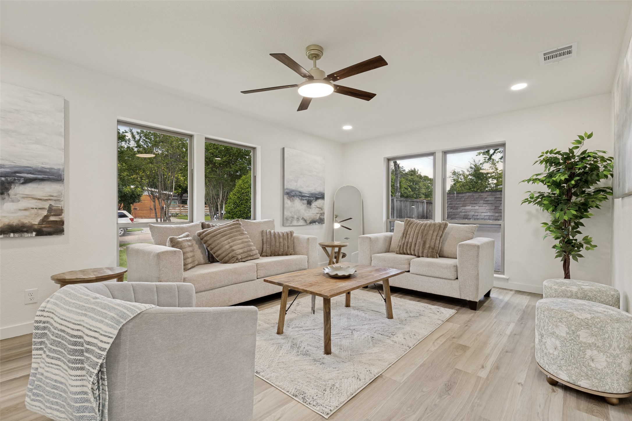 2930 Bellknoll Lane