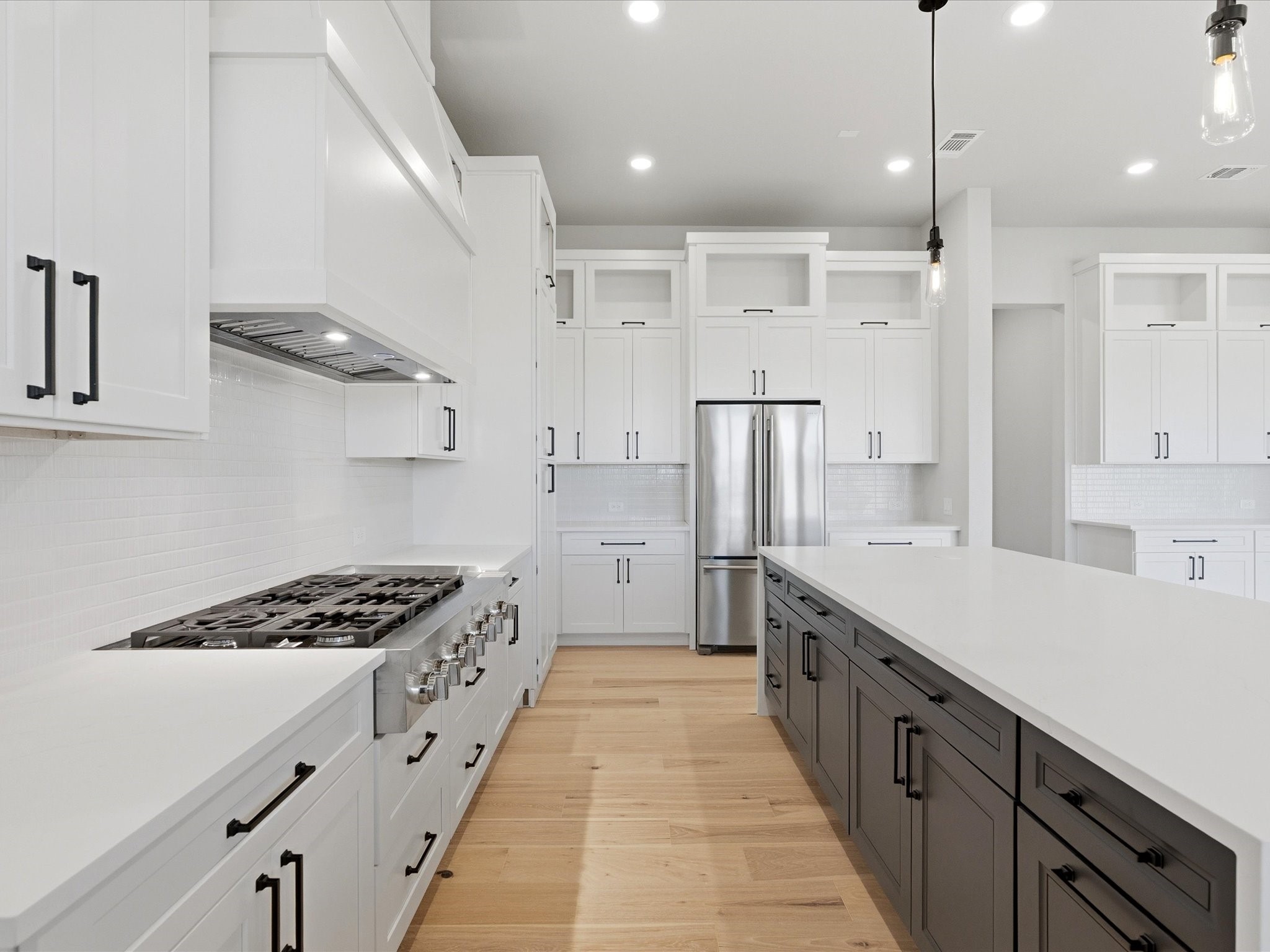 3401 Sweetwater Drive
