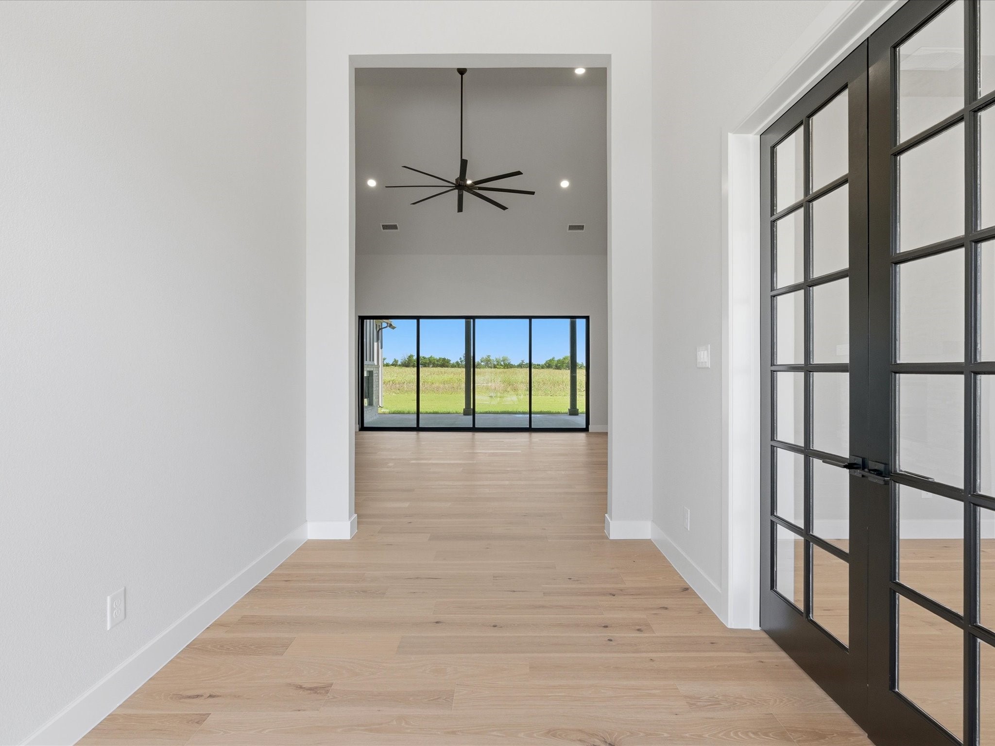 3401 Sweetwater Drive