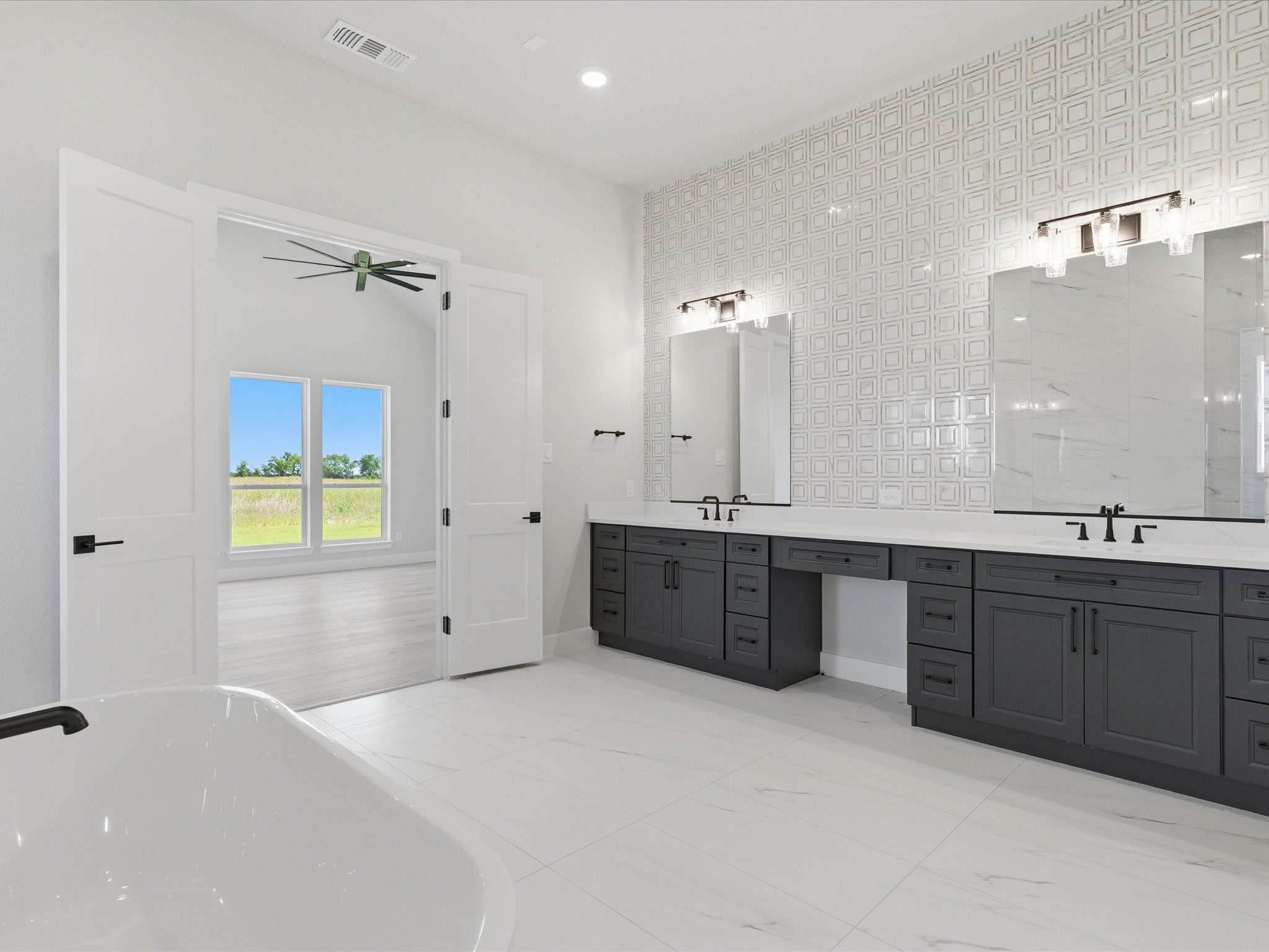 3401 Sweetwater Drive
