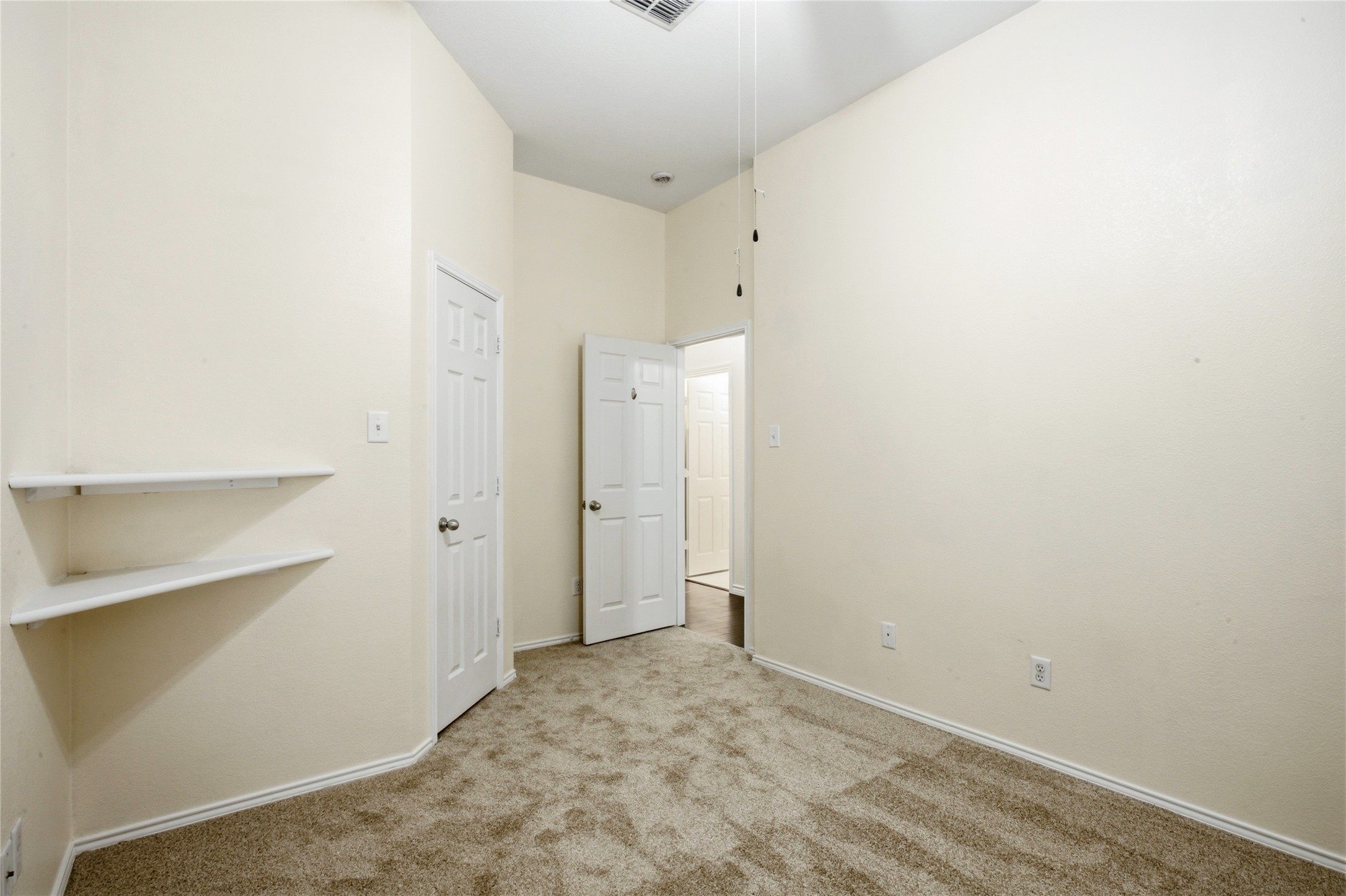 437 Niagara Falls Drive
