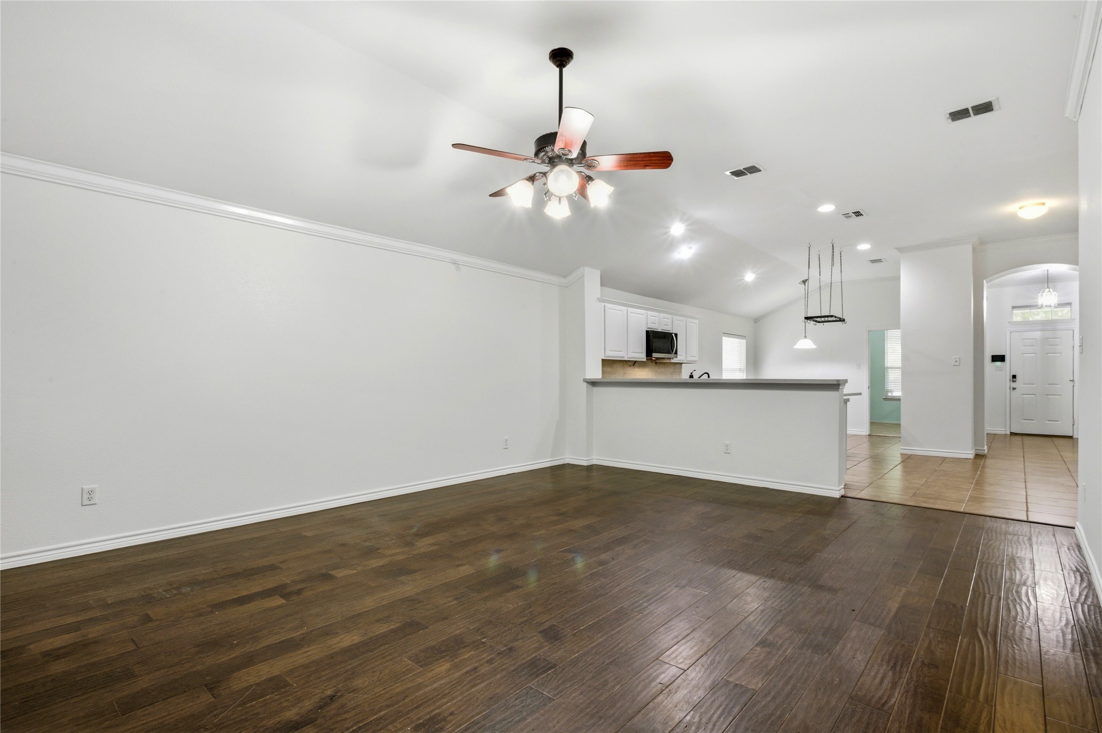 437 Niagara Falls Drive
