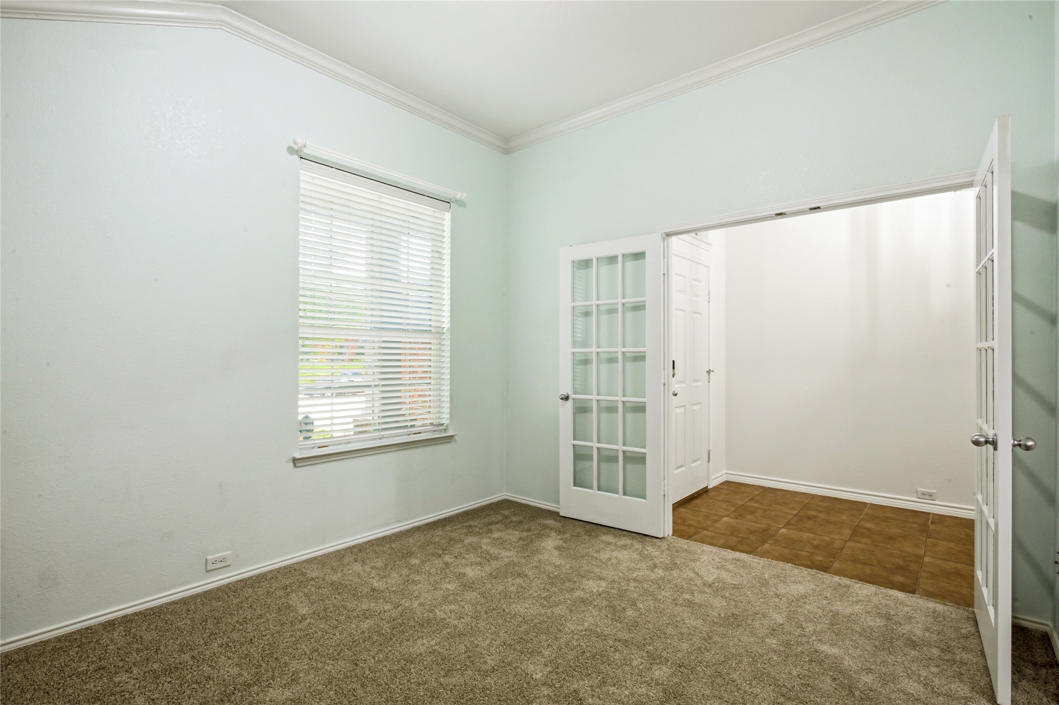 437 Niagara Falls Drive