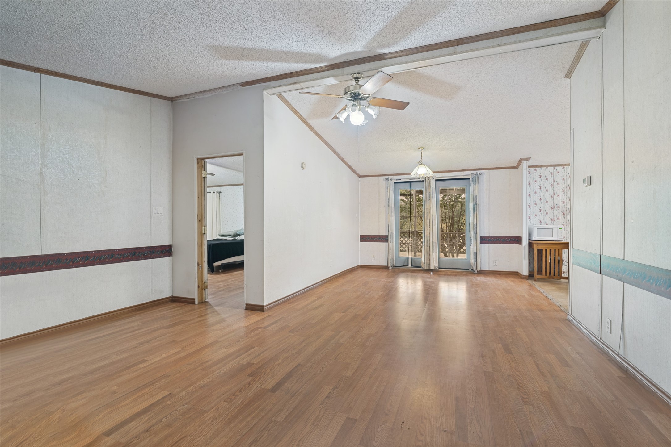 130 Meadowview Lane