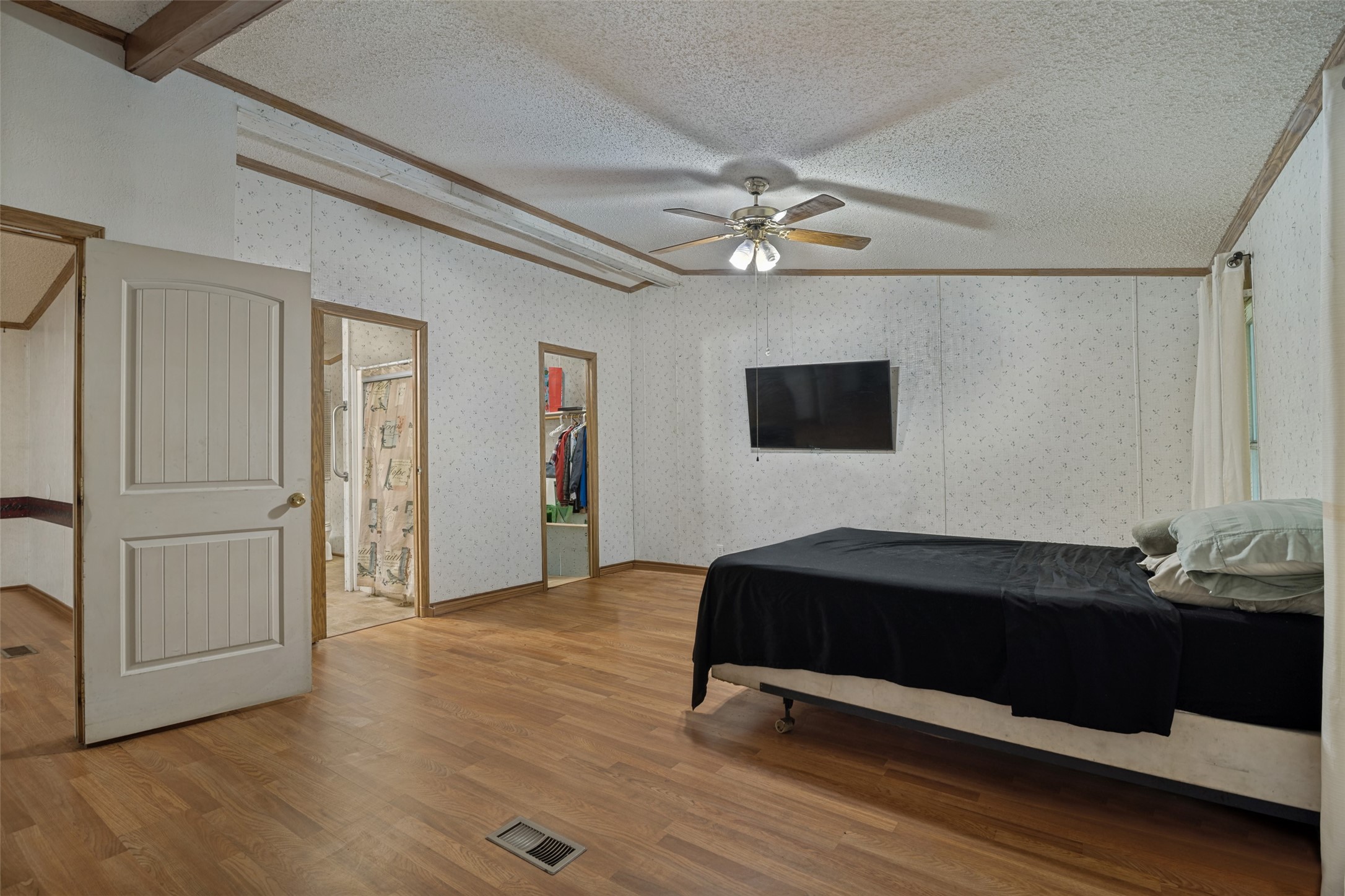 130 Meadowview Lane
