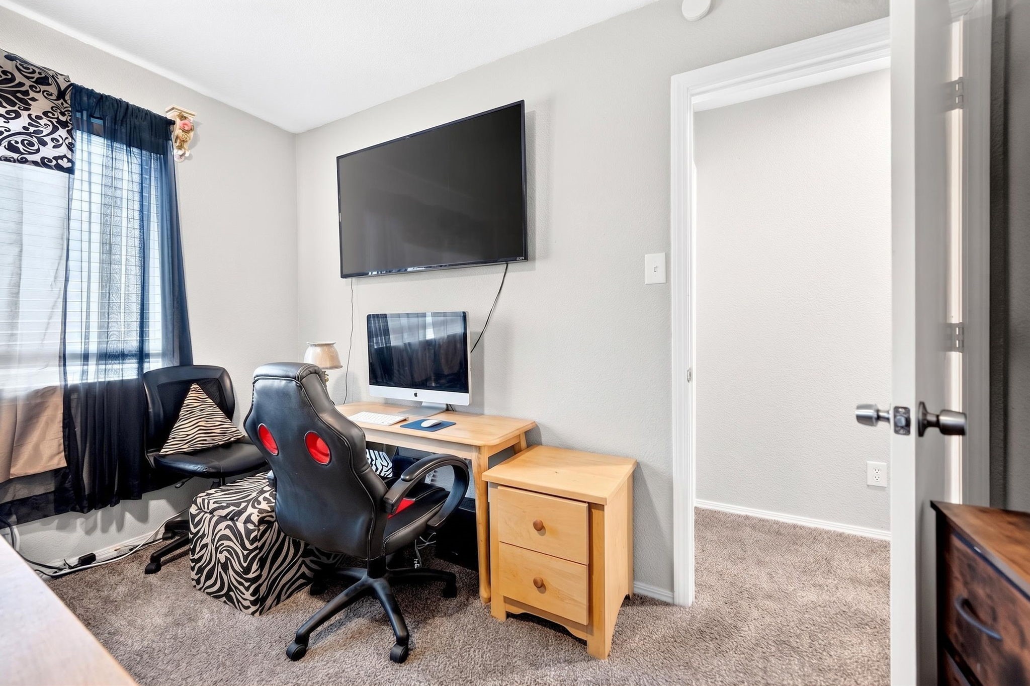 1604 Wickford Drive
