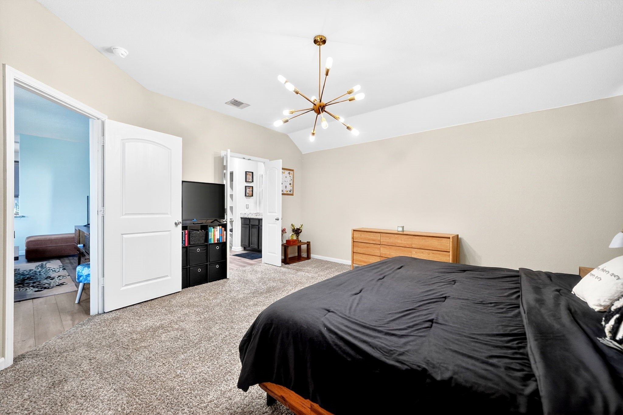 1033 McDonald Drive