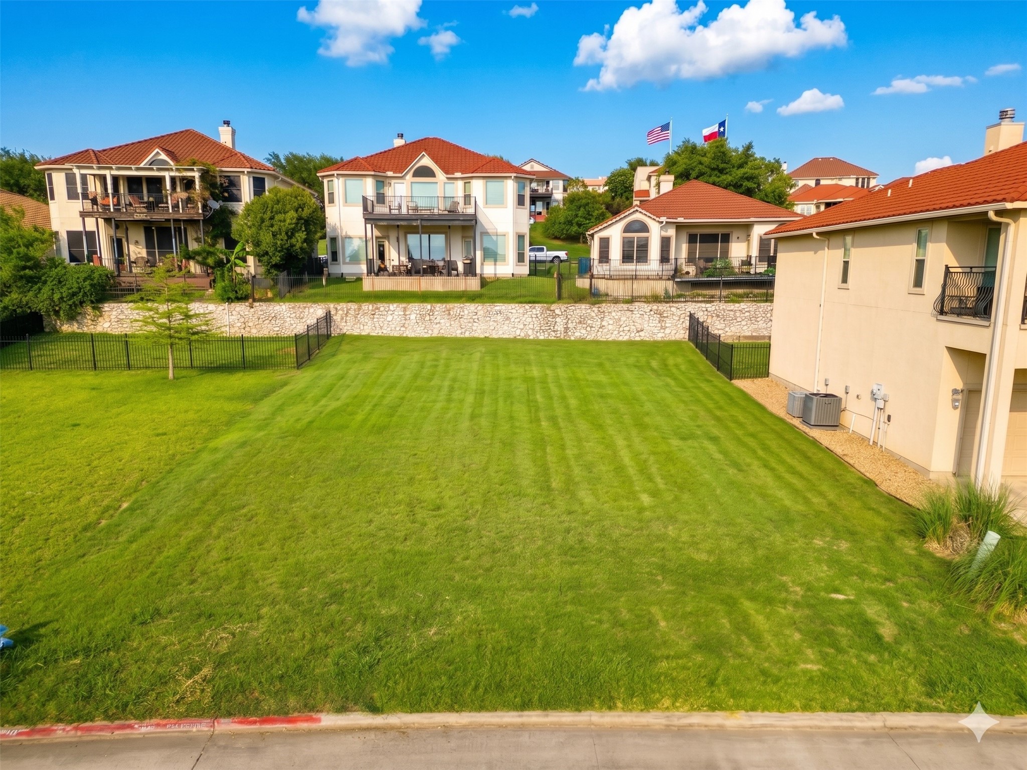 2037 Pontchartrain Drive