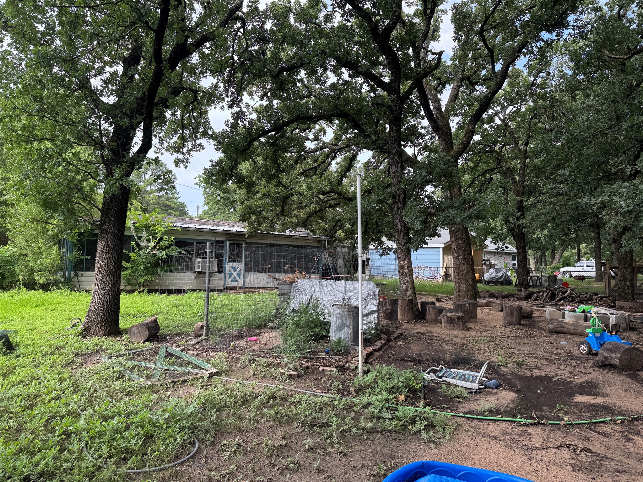 11039 Oakview Drive