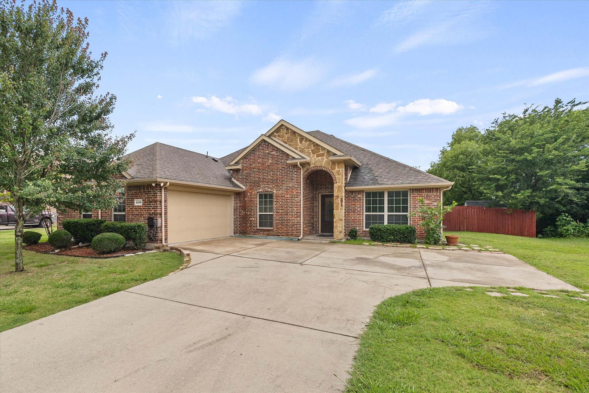 1409 Hidden Creek Drive