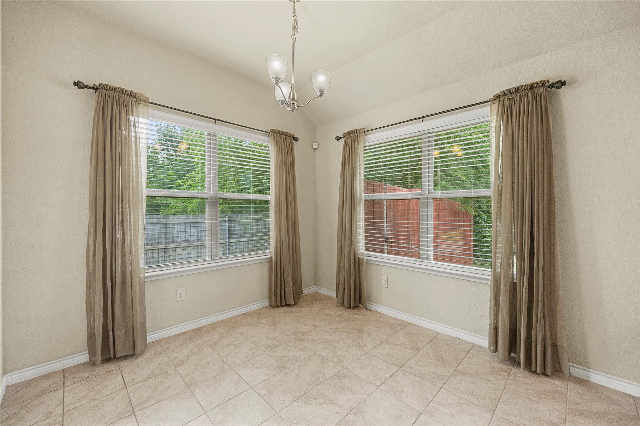 1409 Hidden Creek Drive