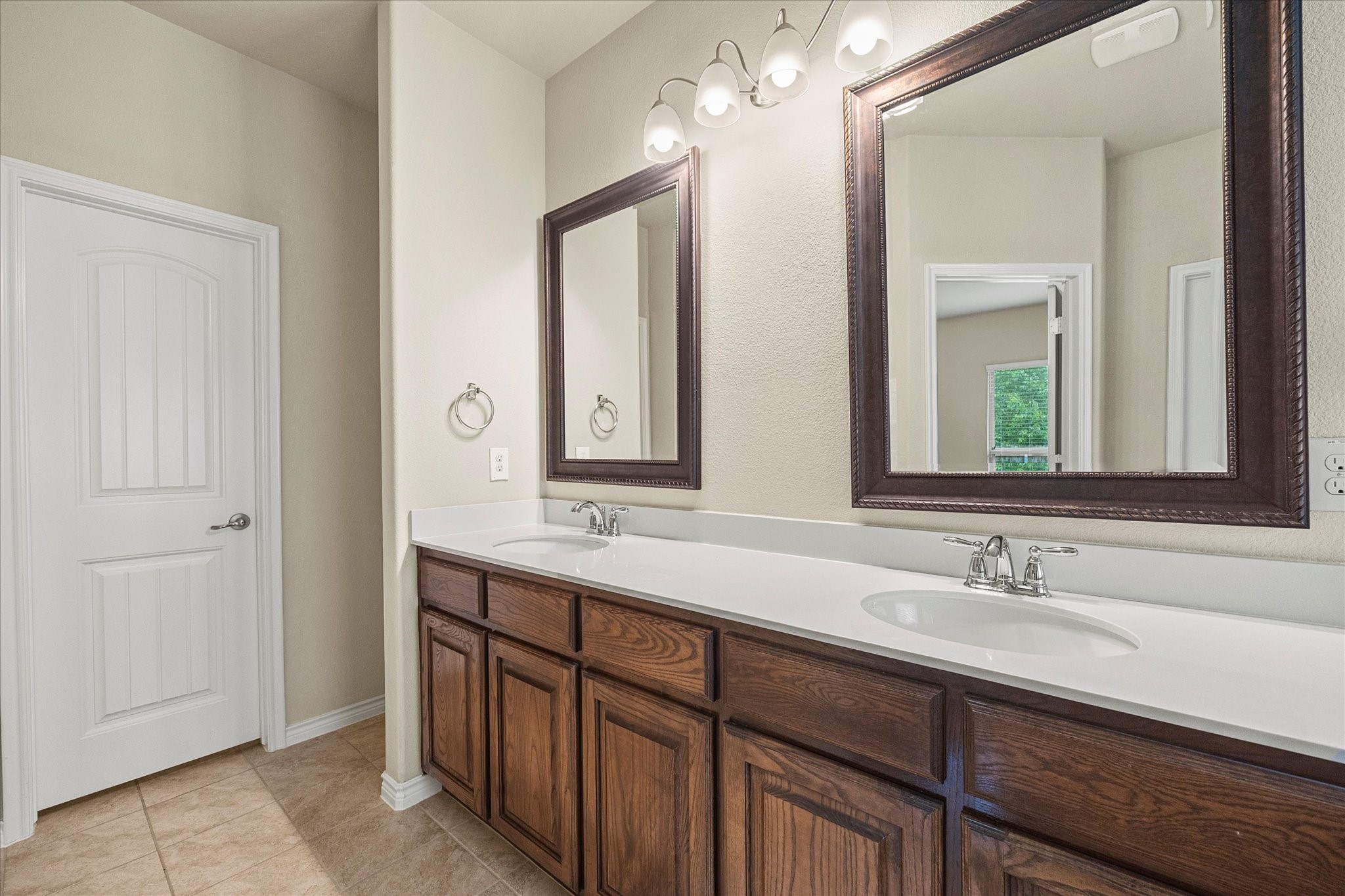1409 Hidden Creek Drive