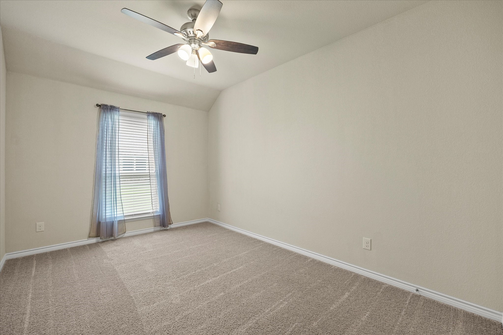 1409 Hidden Creek Drive