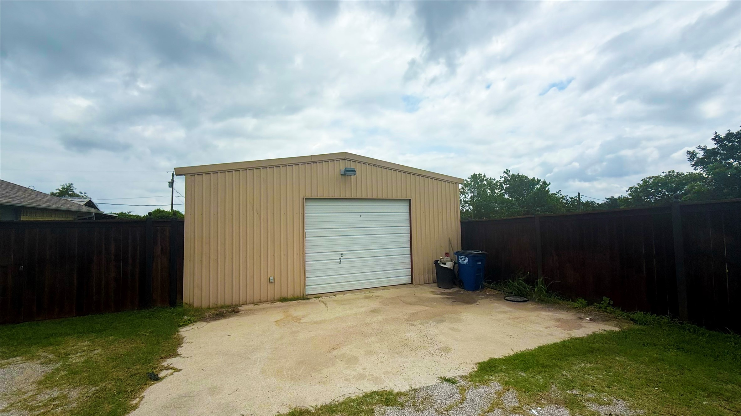 1356 Kerry Lane