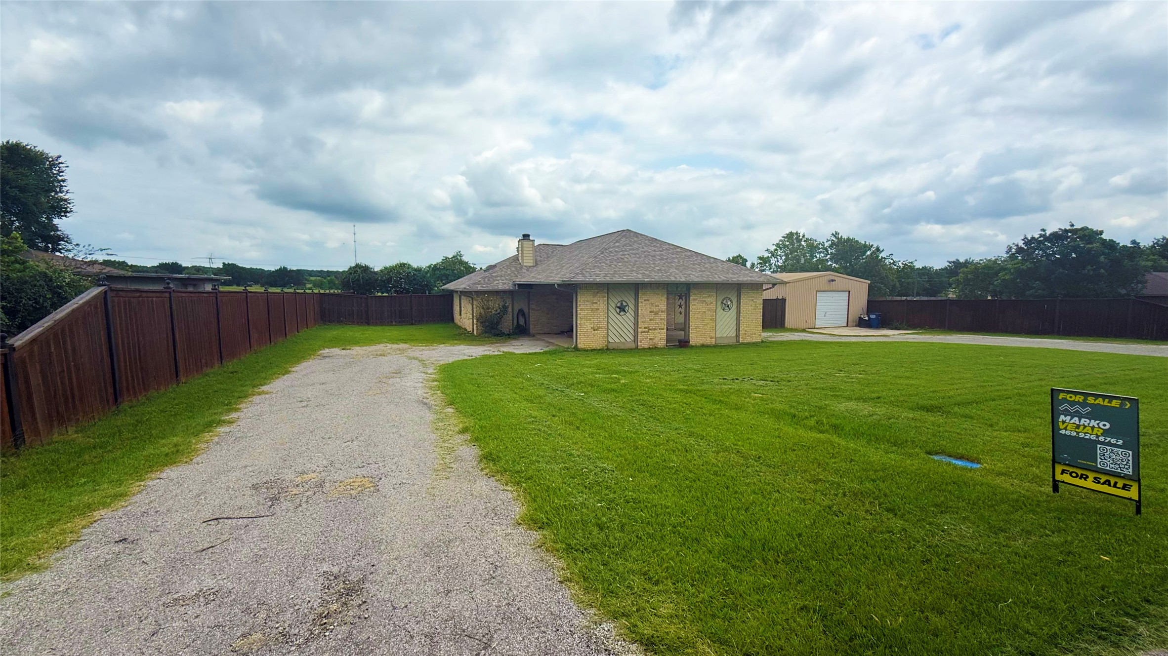 1356 Kerry Lane