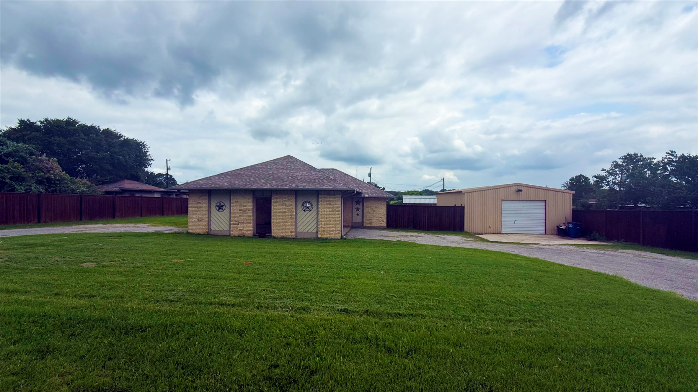 1356 Kerry Lane