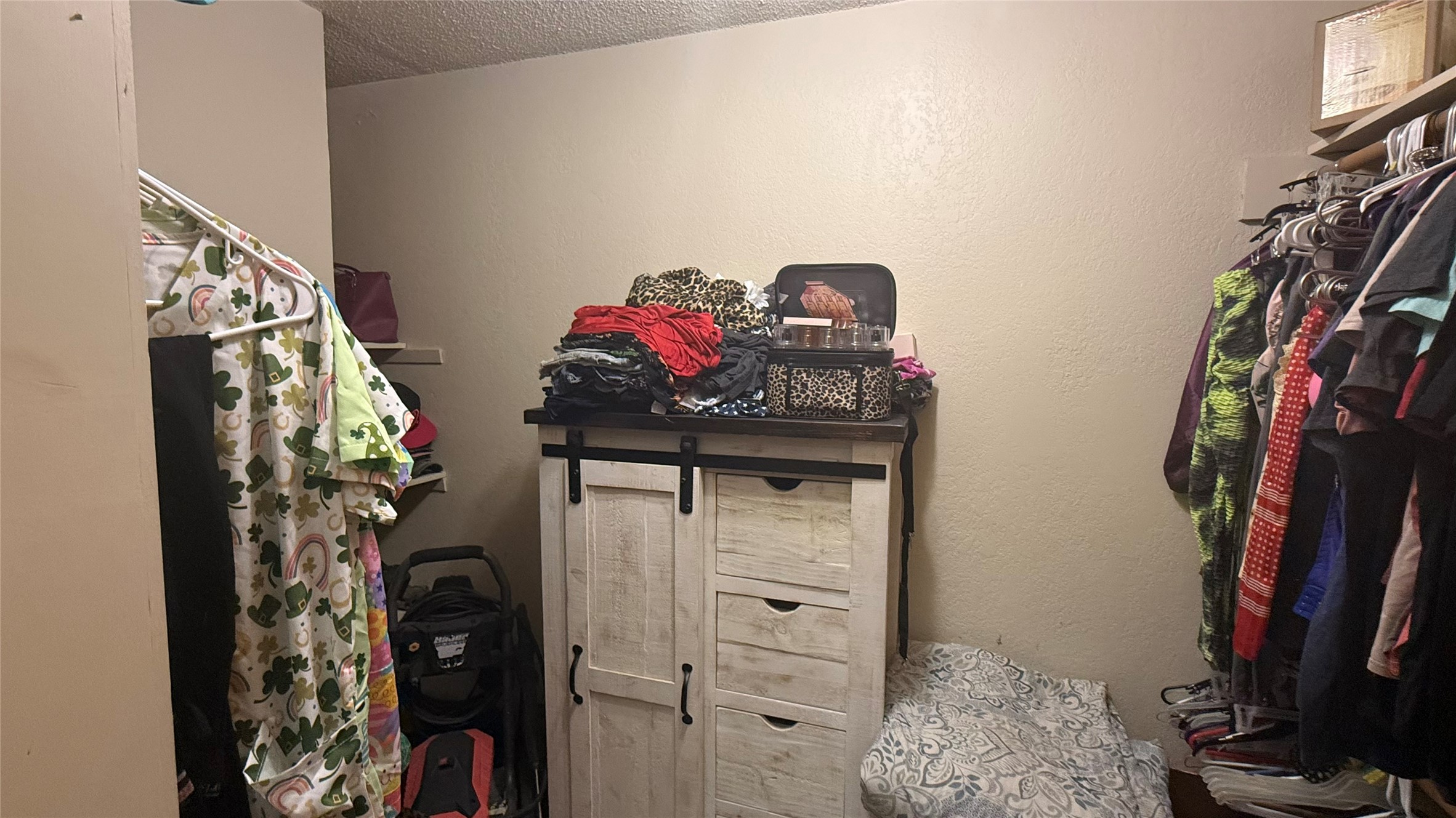 1356 Kerry Lane