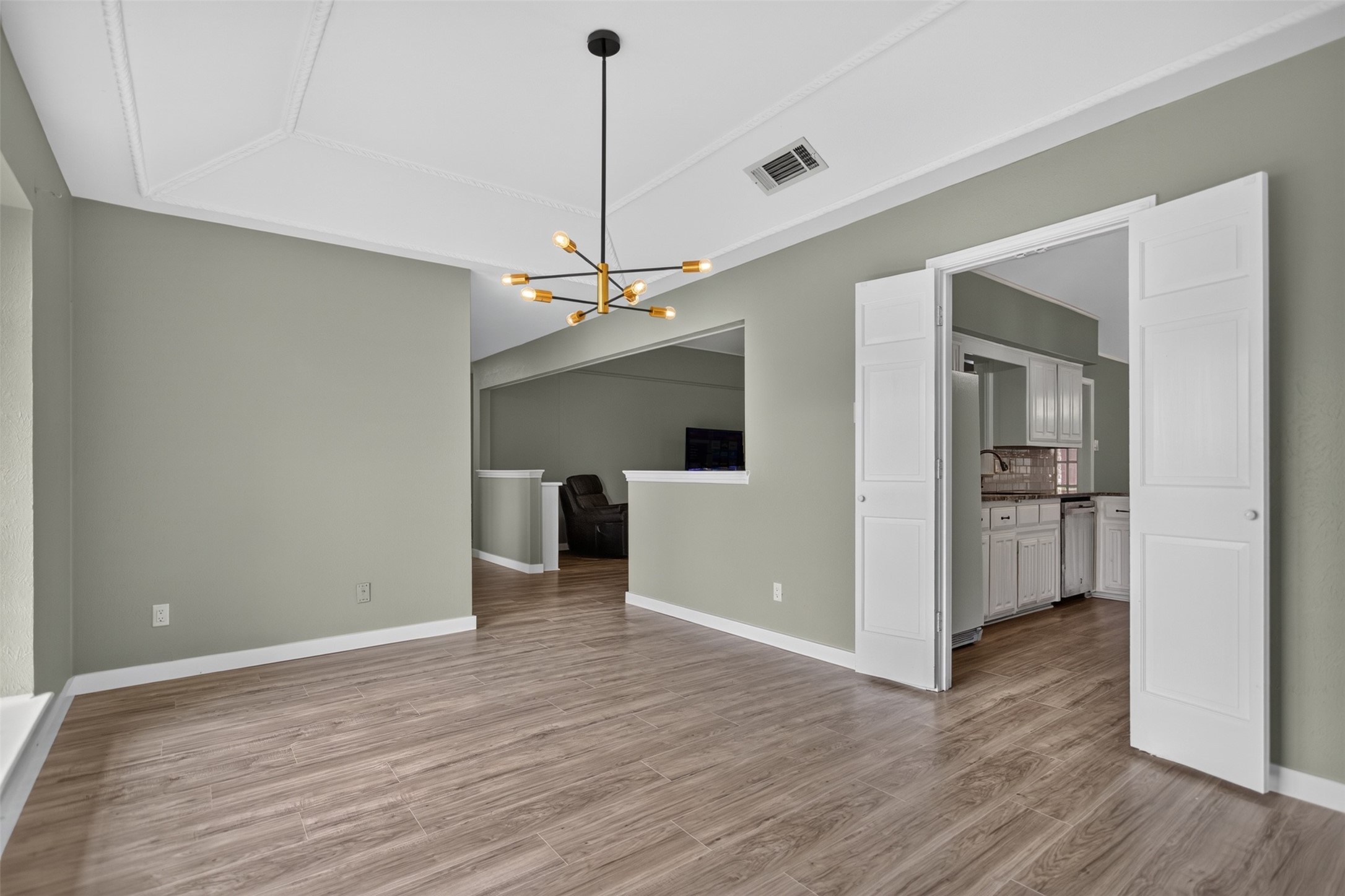 2303 Mccoy Road