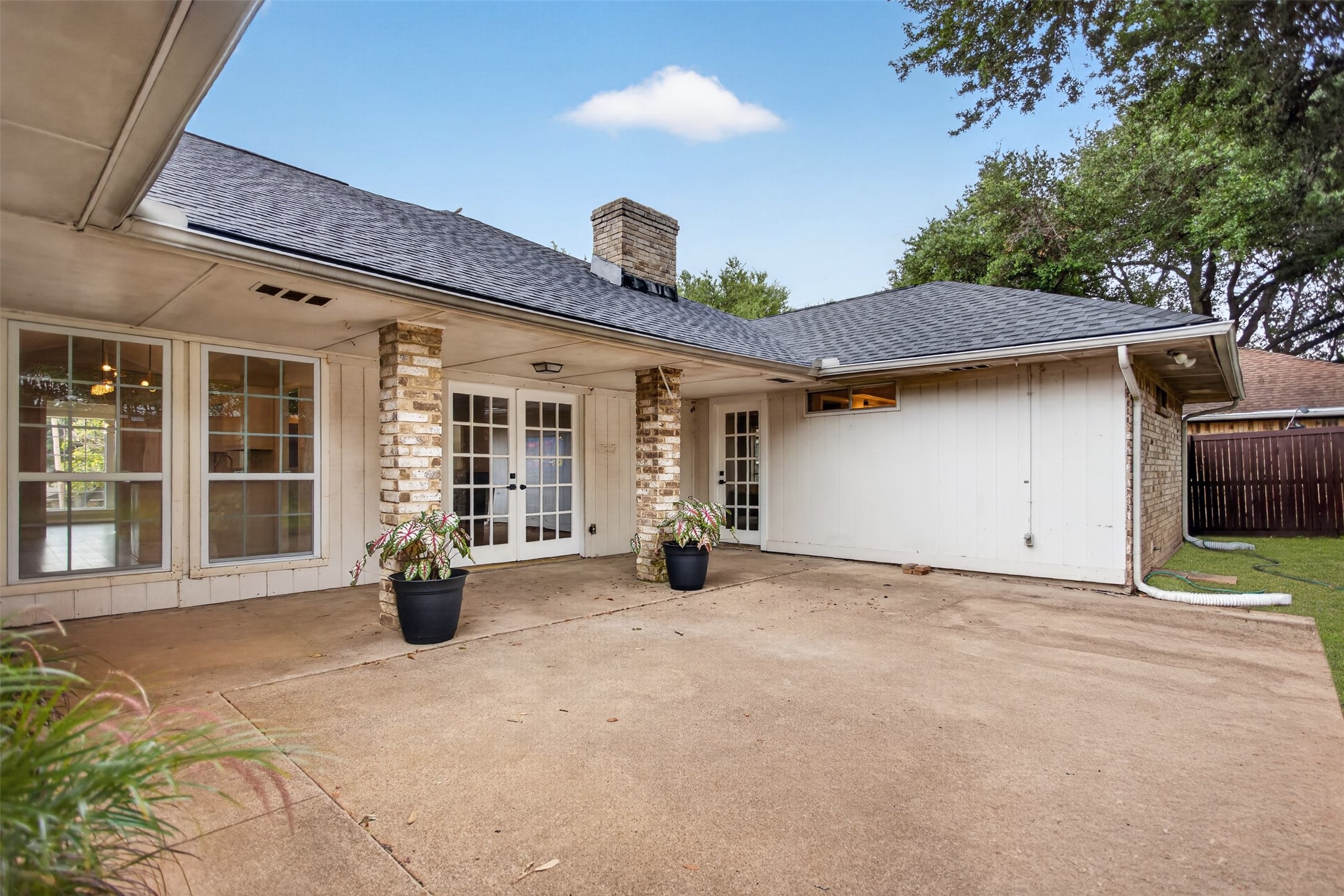 2303 Mccoy Road