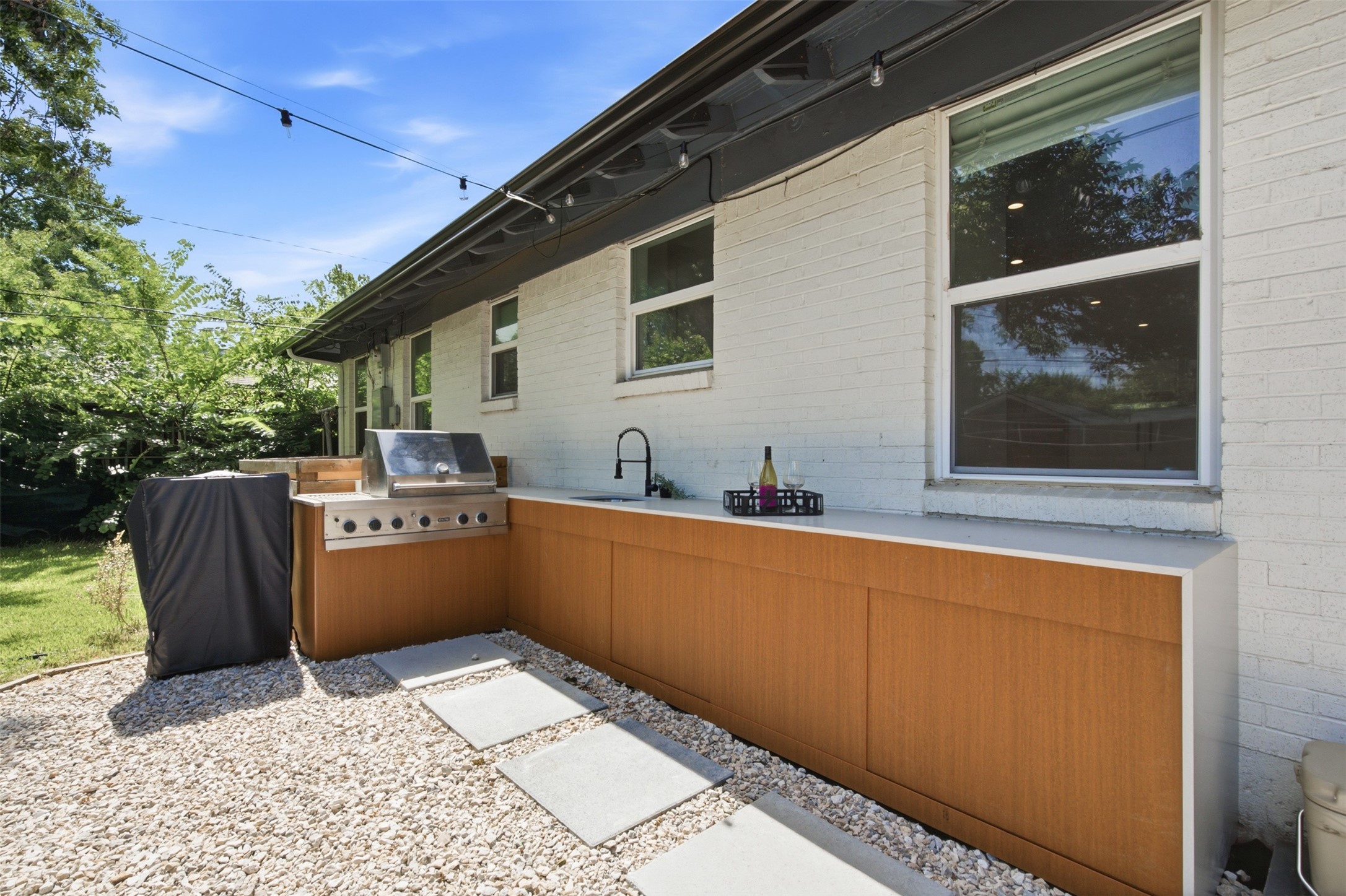 2903 Healey Drive