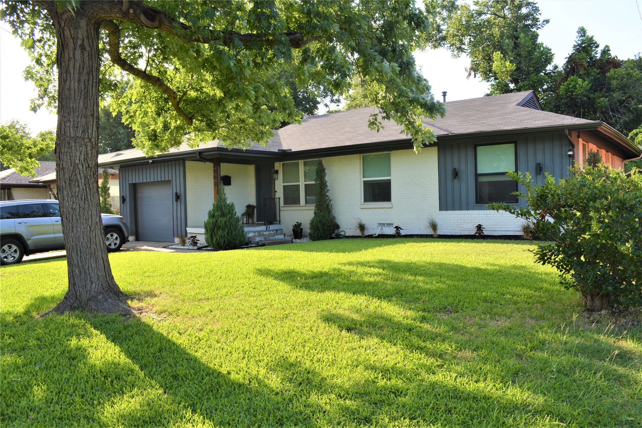 2903 Healey Drive