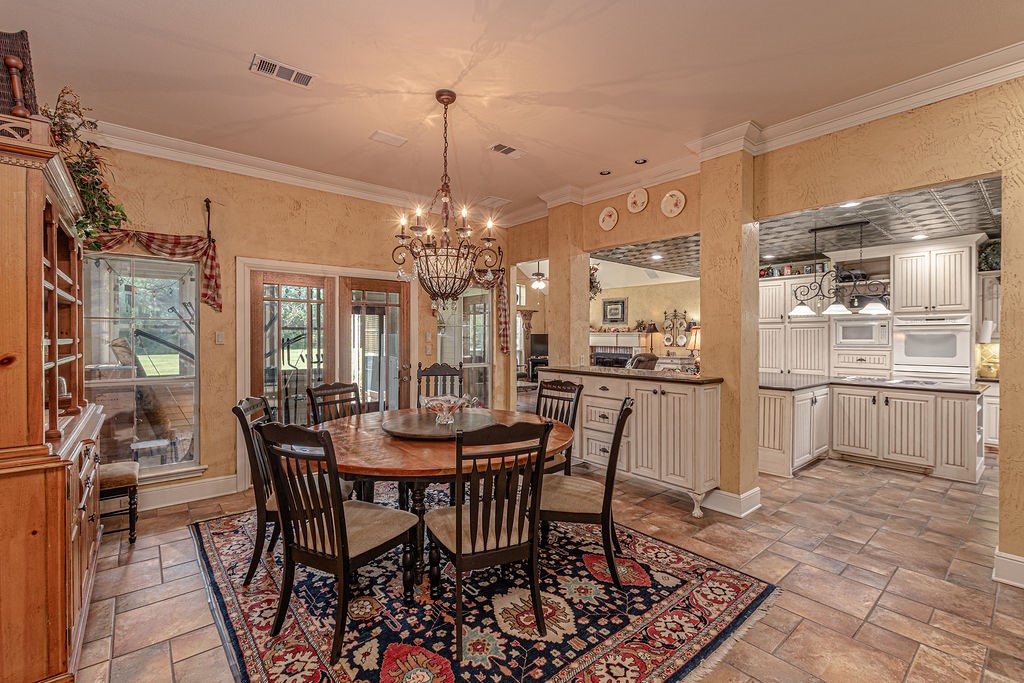 401 Saint Michaels Way