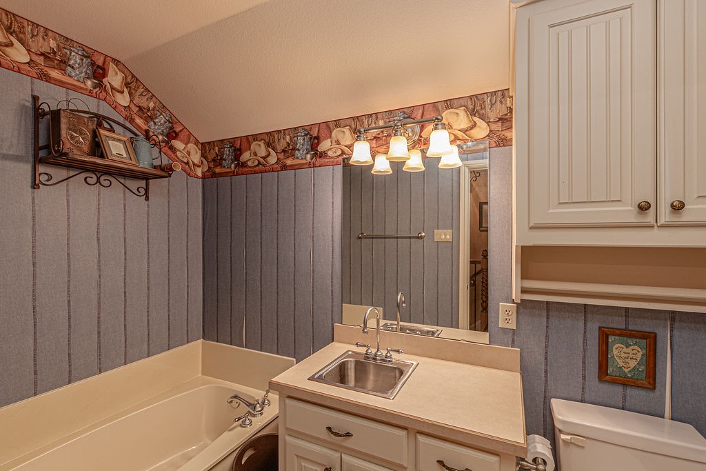401 Saint Michaels Way