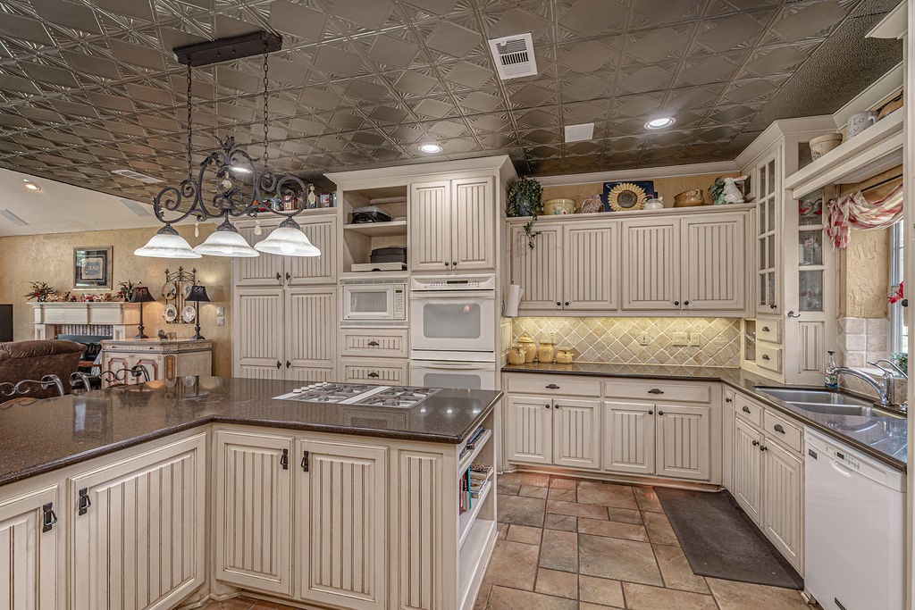 401 Saint Michaels Way
