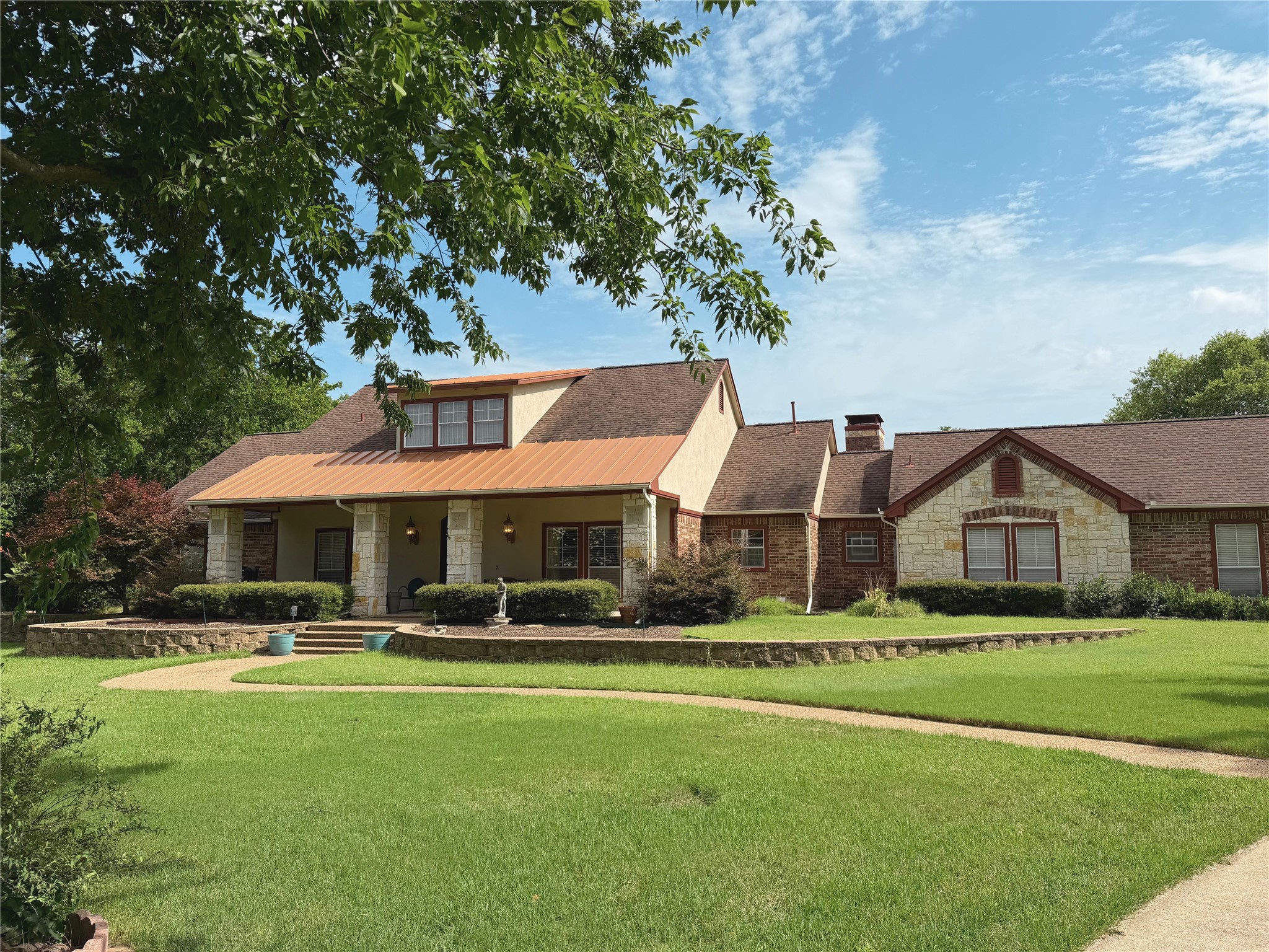 401 Saint Michaels Way