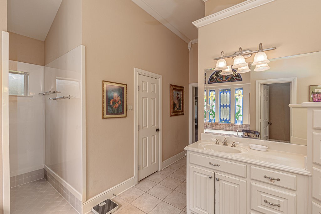 401 Saint Michaels Way
