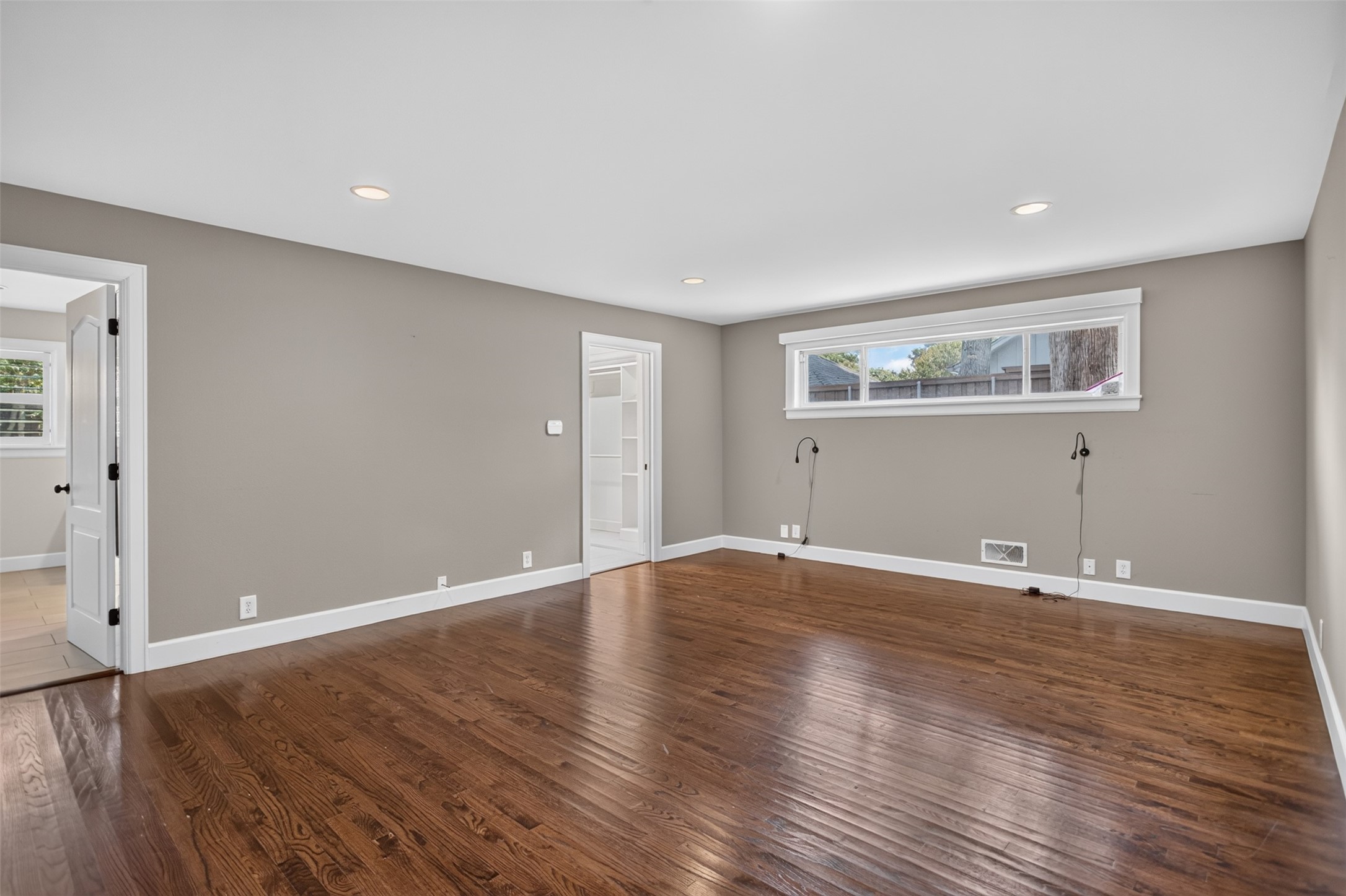 6811 Bradbury Lane