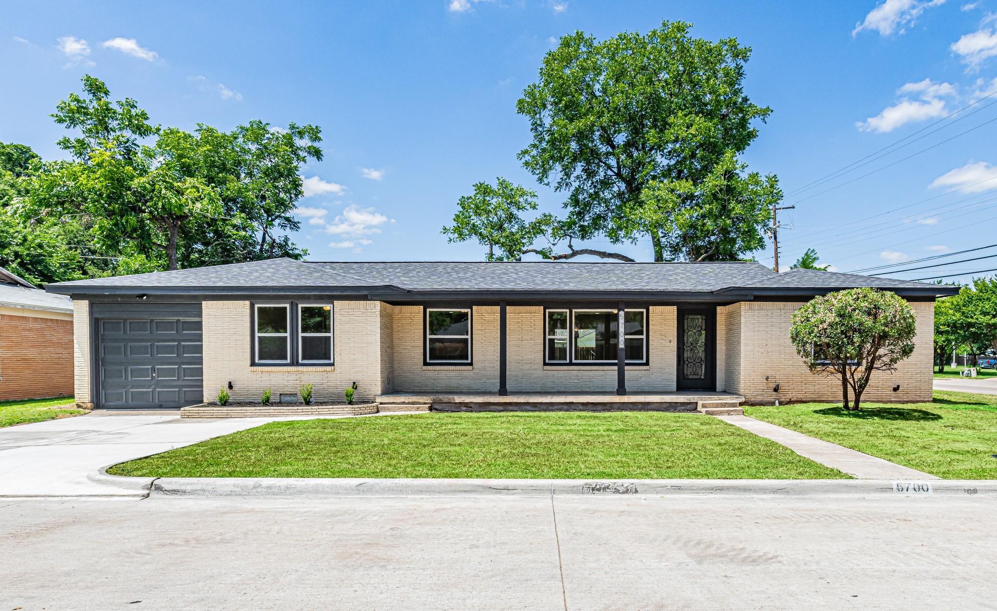 5700 Tracyne Drive