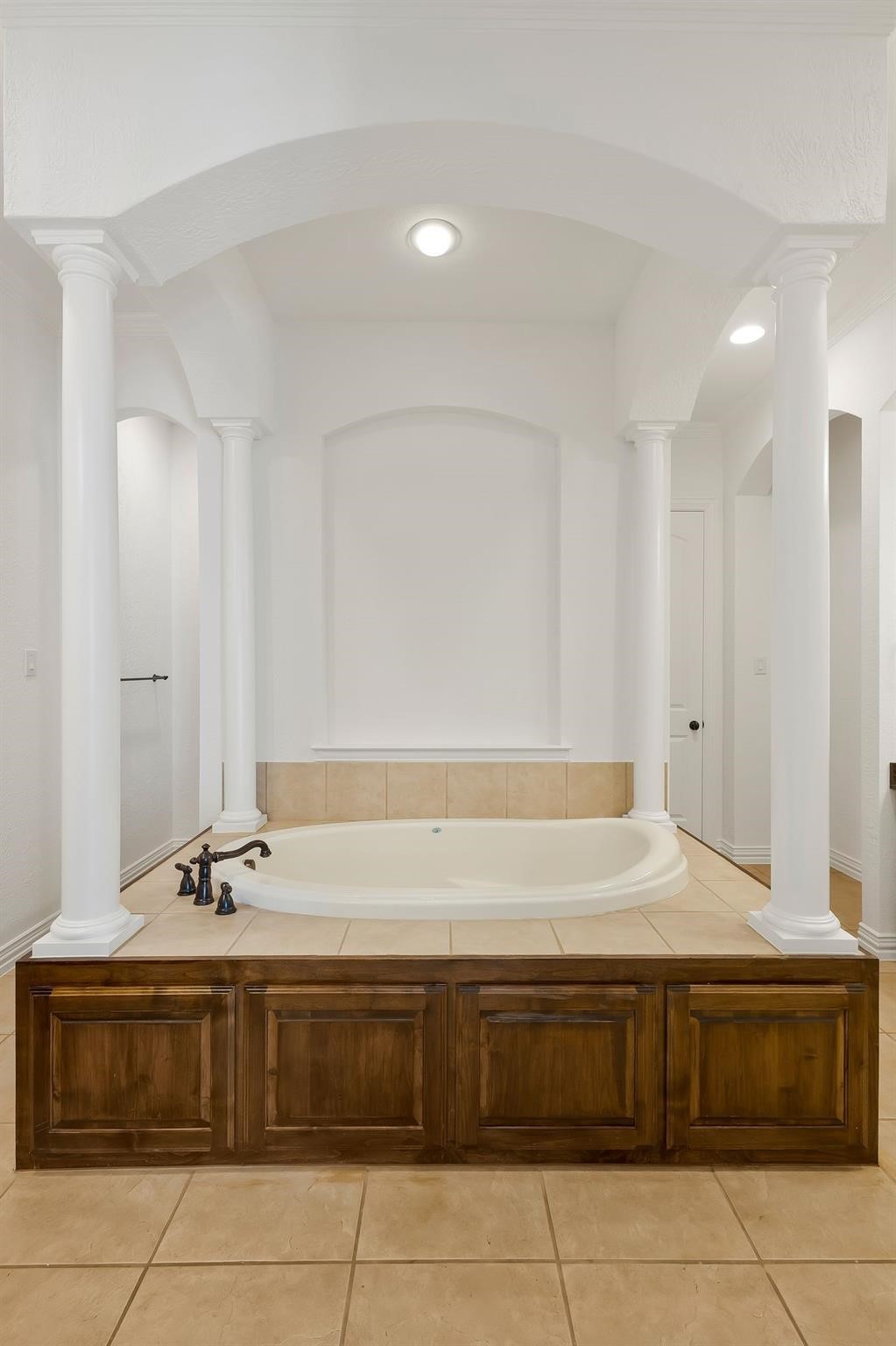 7905 Kickapoo Drive