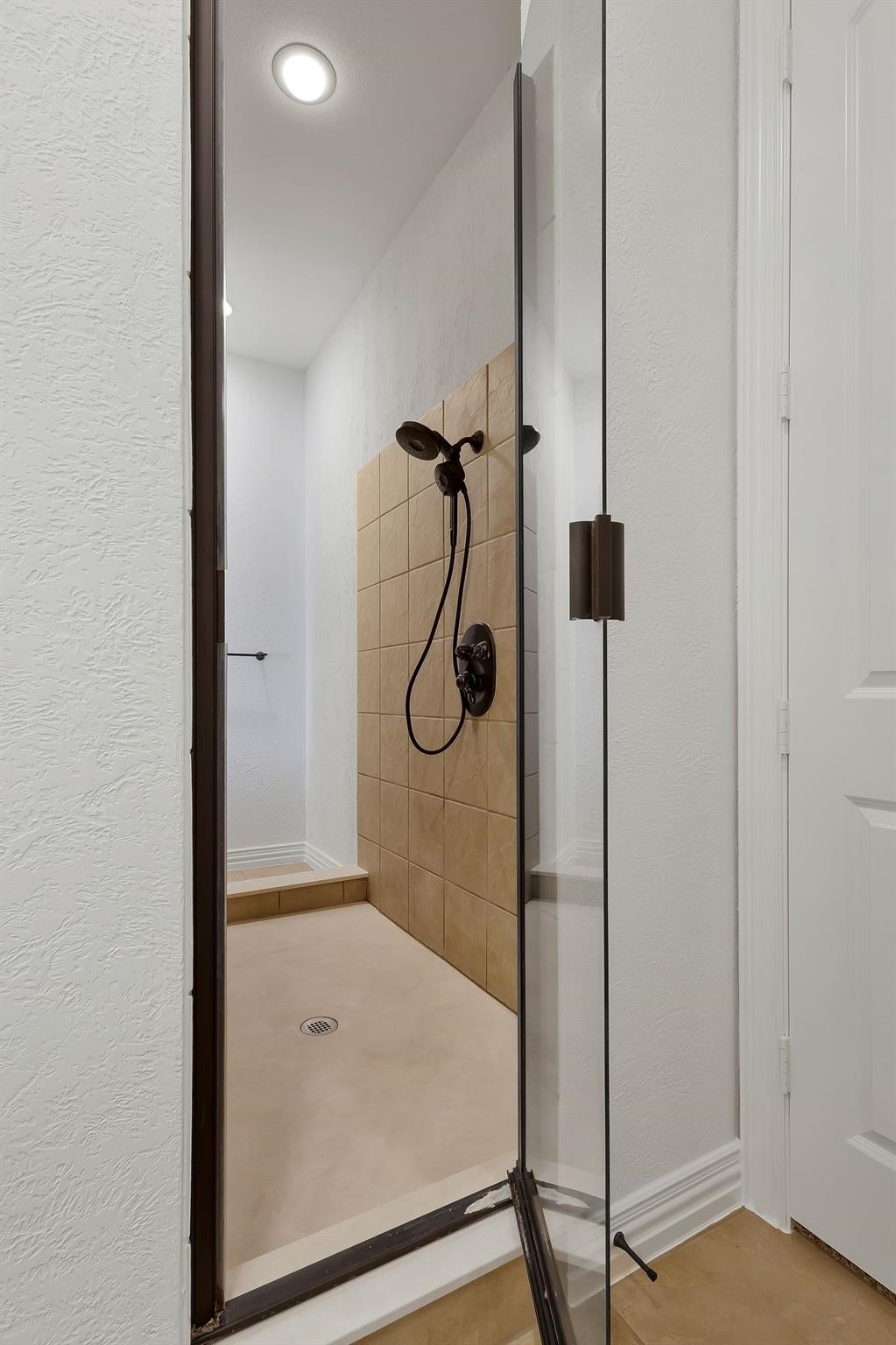 7905 Kickapoo Drive