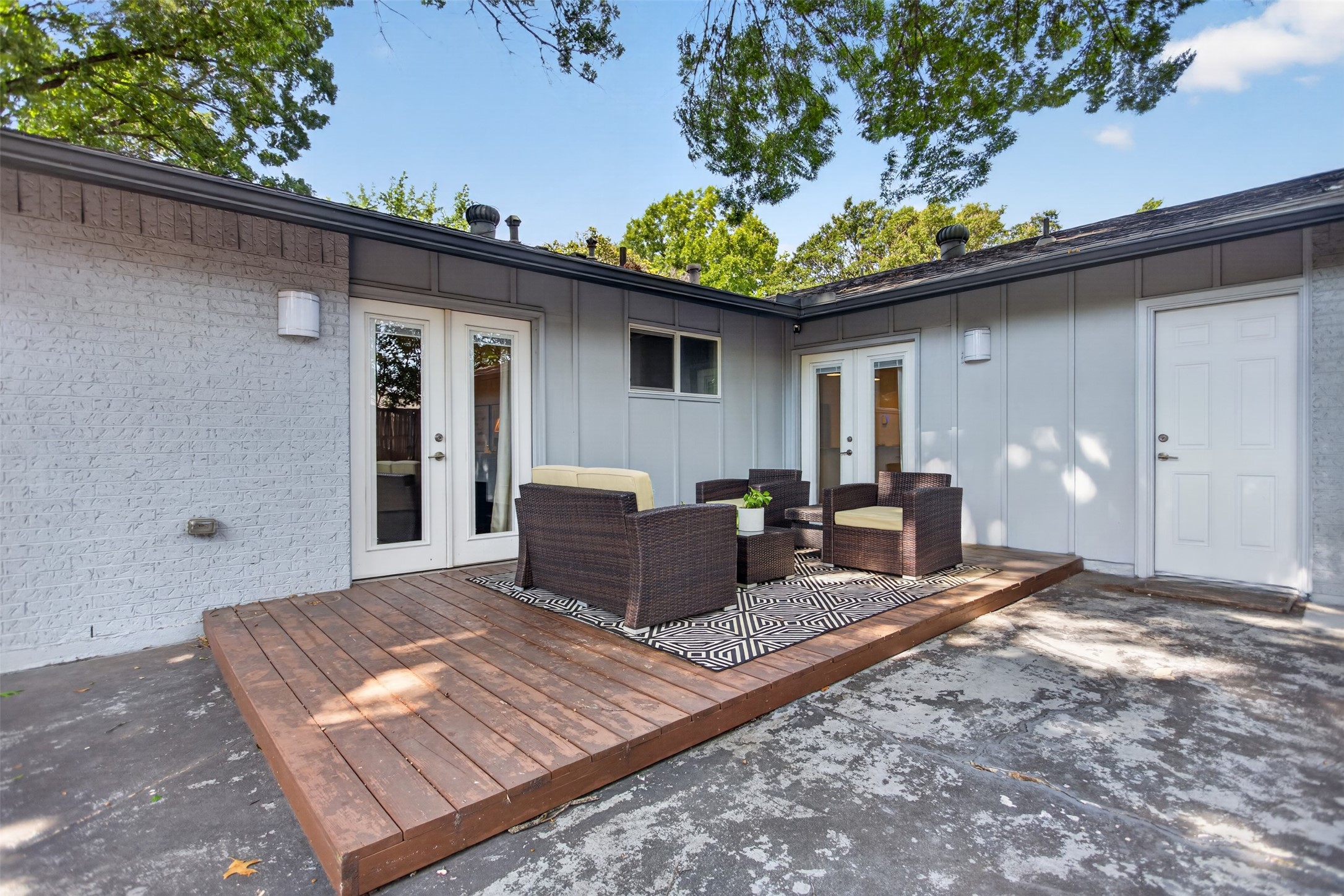 2714 Felicia Court