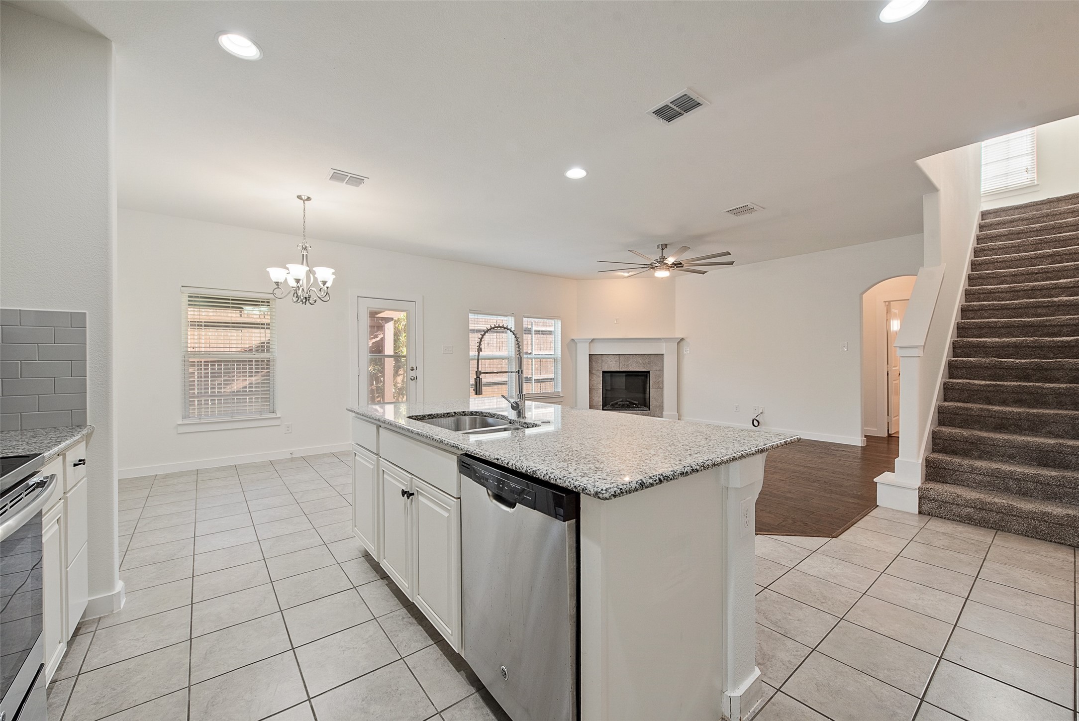 2320 Chebi Lane