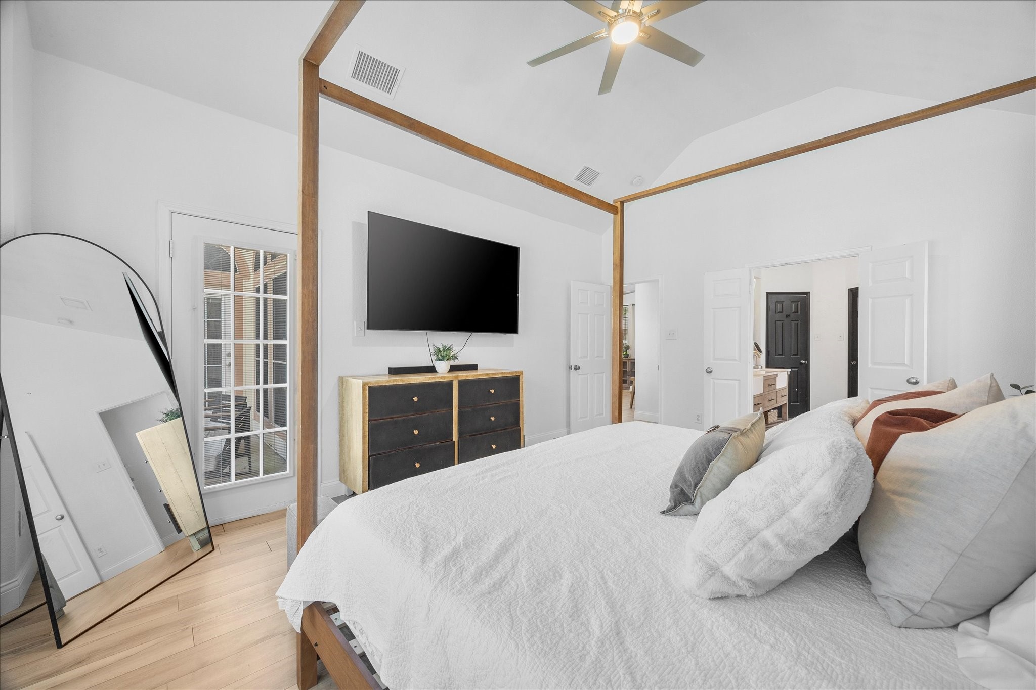 8705 Brookhollow Drive