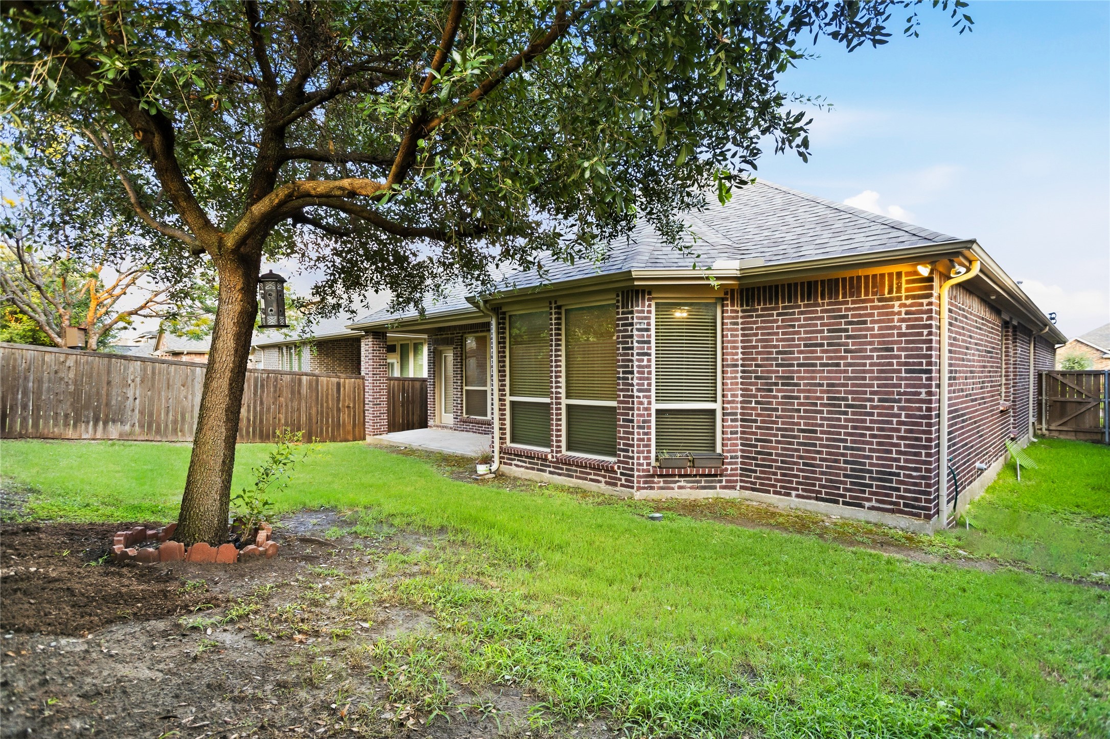 10816 Sexton Drive