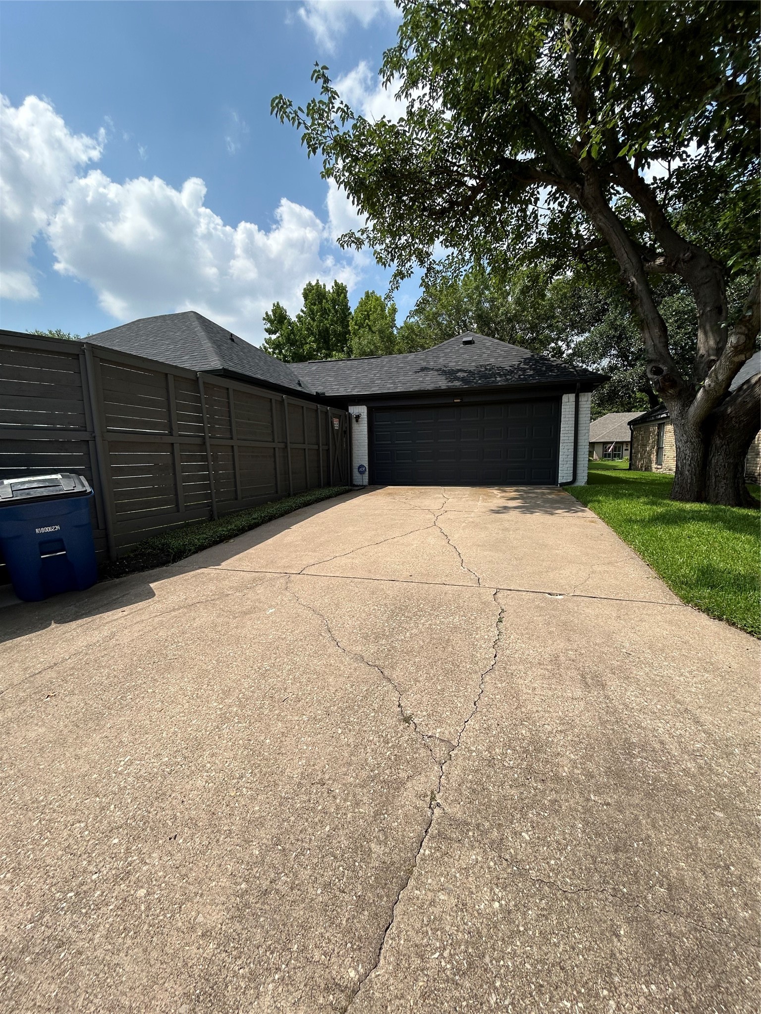 6014 Daven Oaks Drive