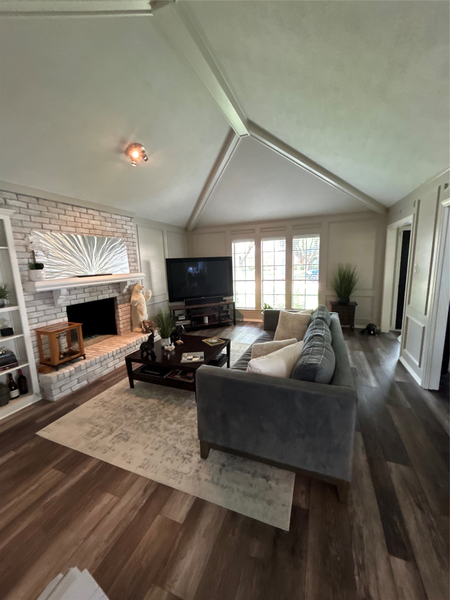 6014 Daven Oaks Drive
