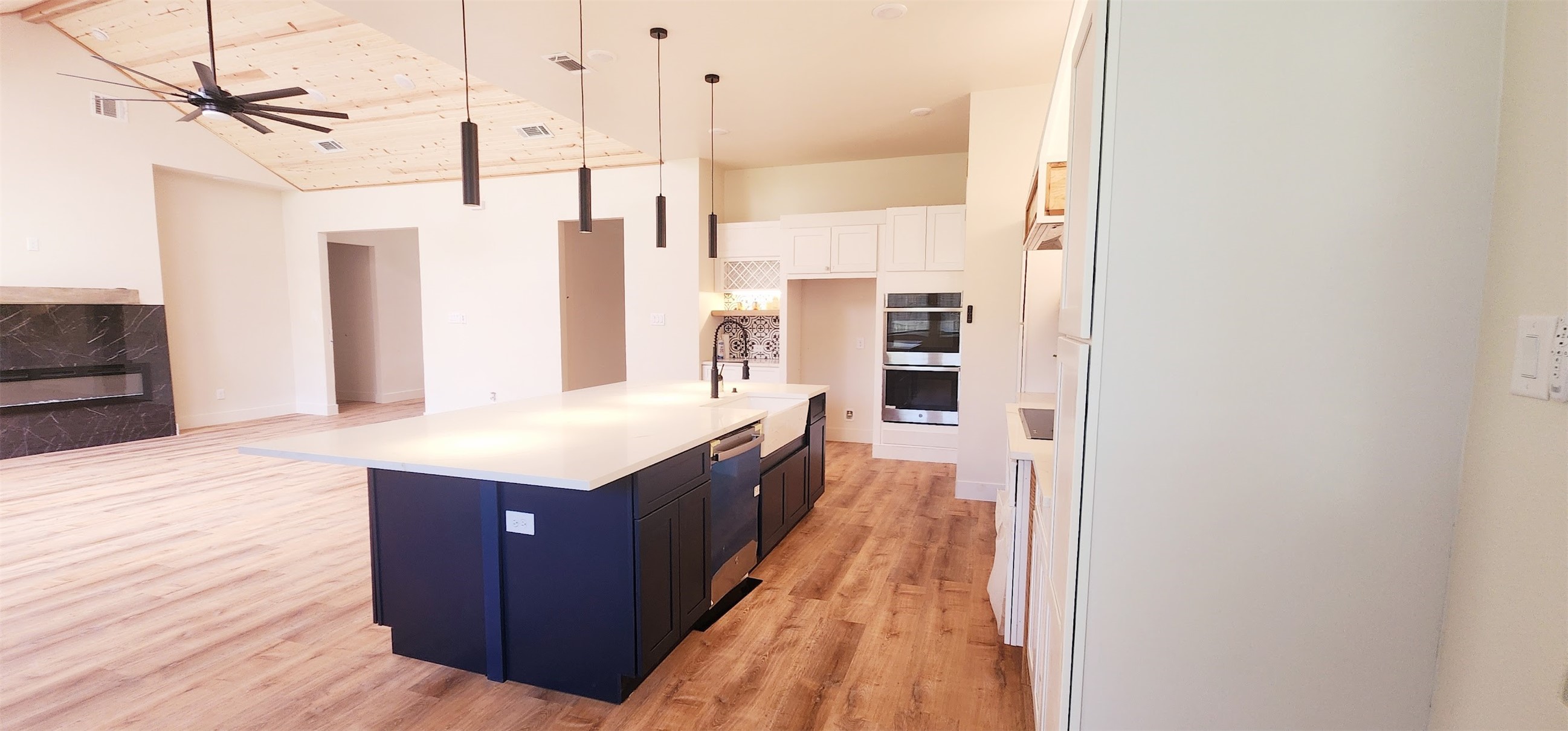 6702 Highland Oak Court