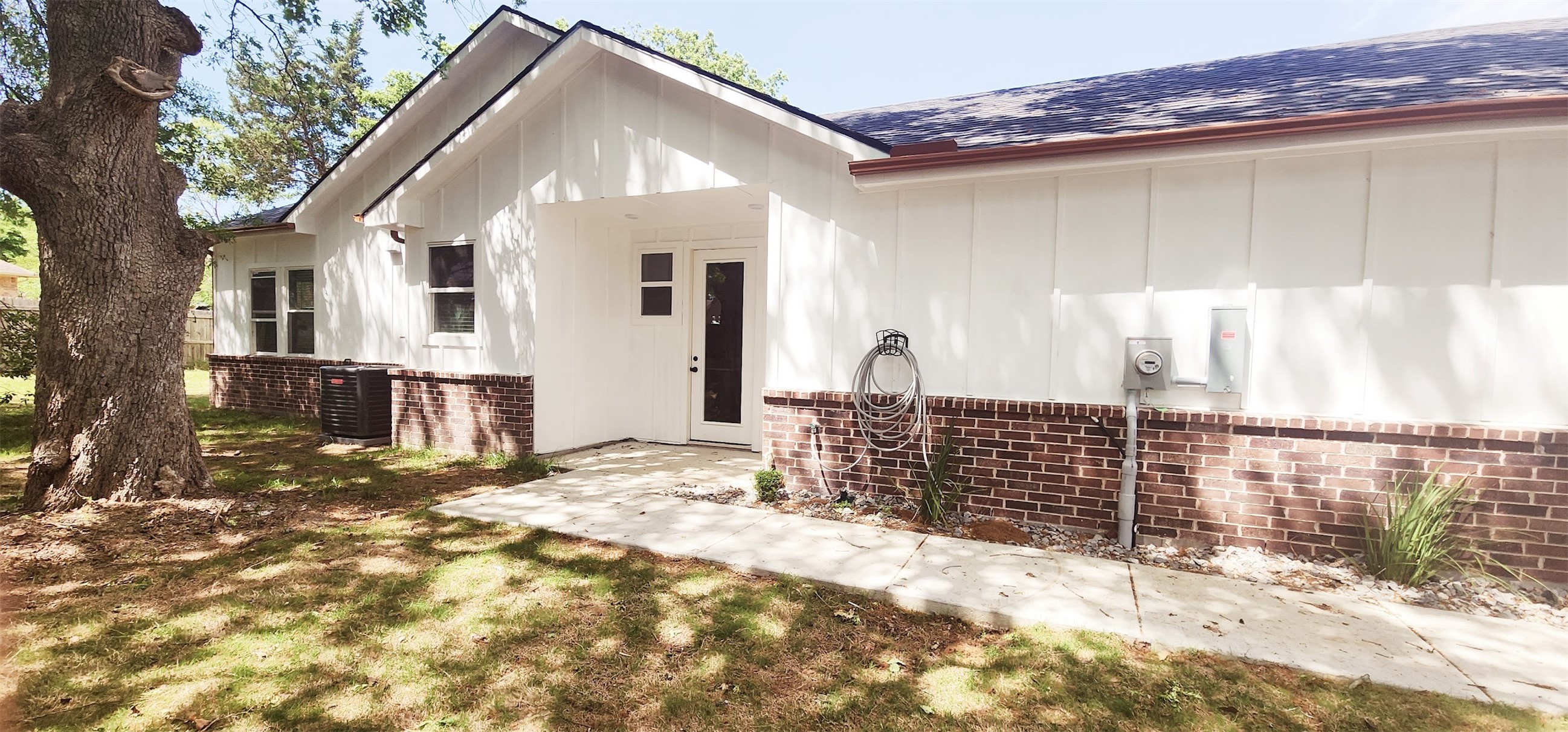 6702 Highland Oak Court