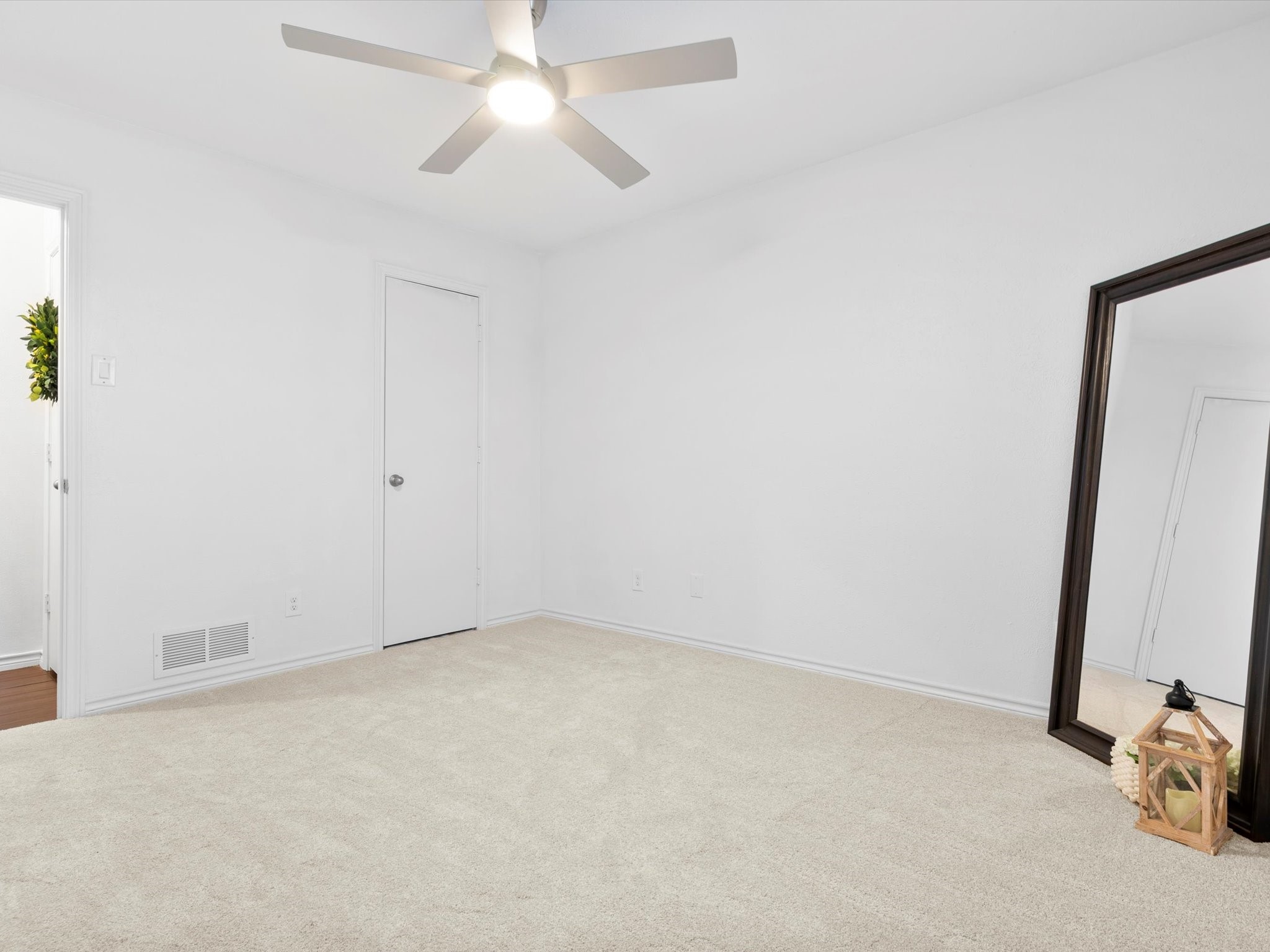 1915 Chesham Drive